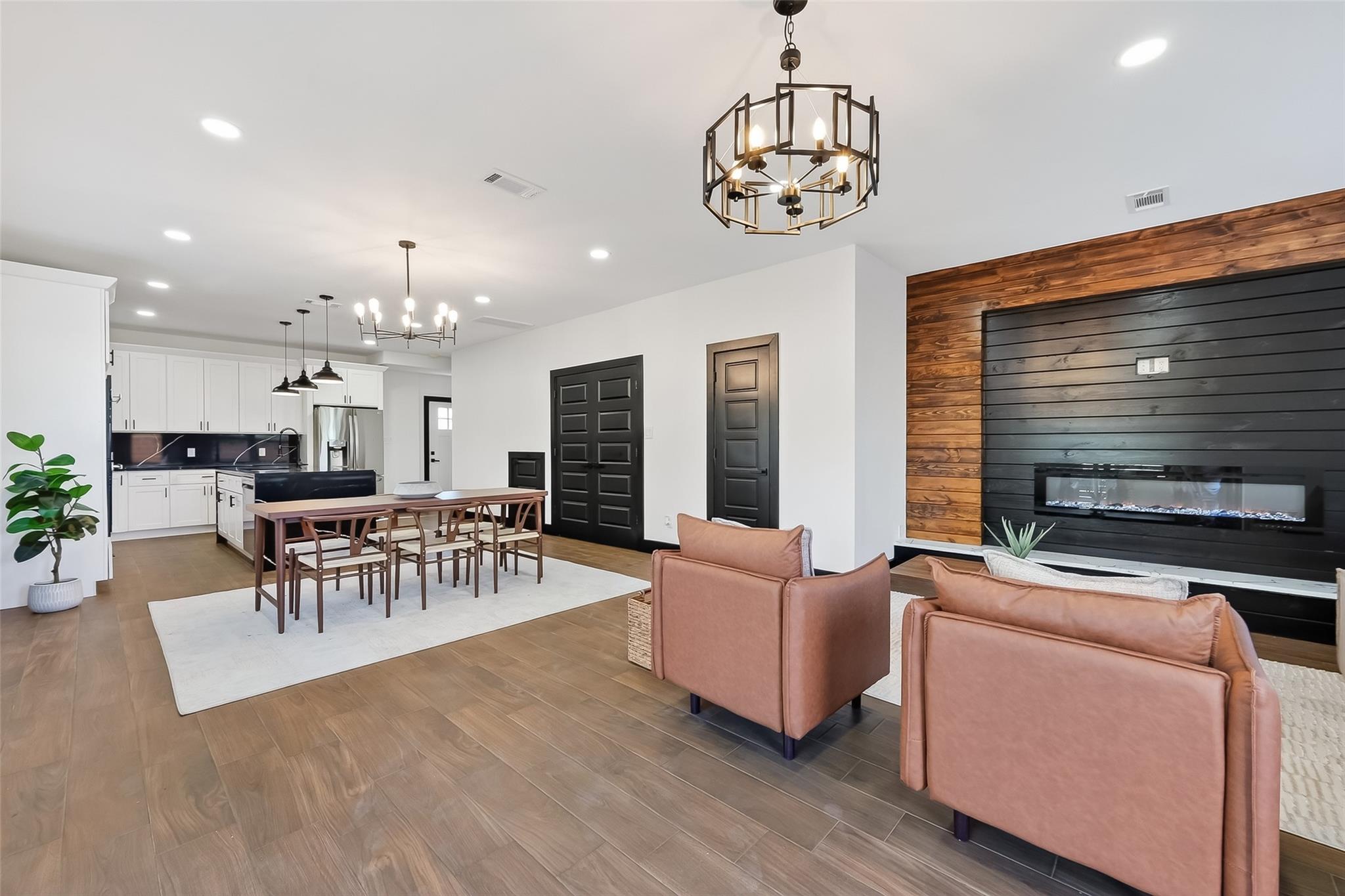 4929 Wilmington St A/B Street