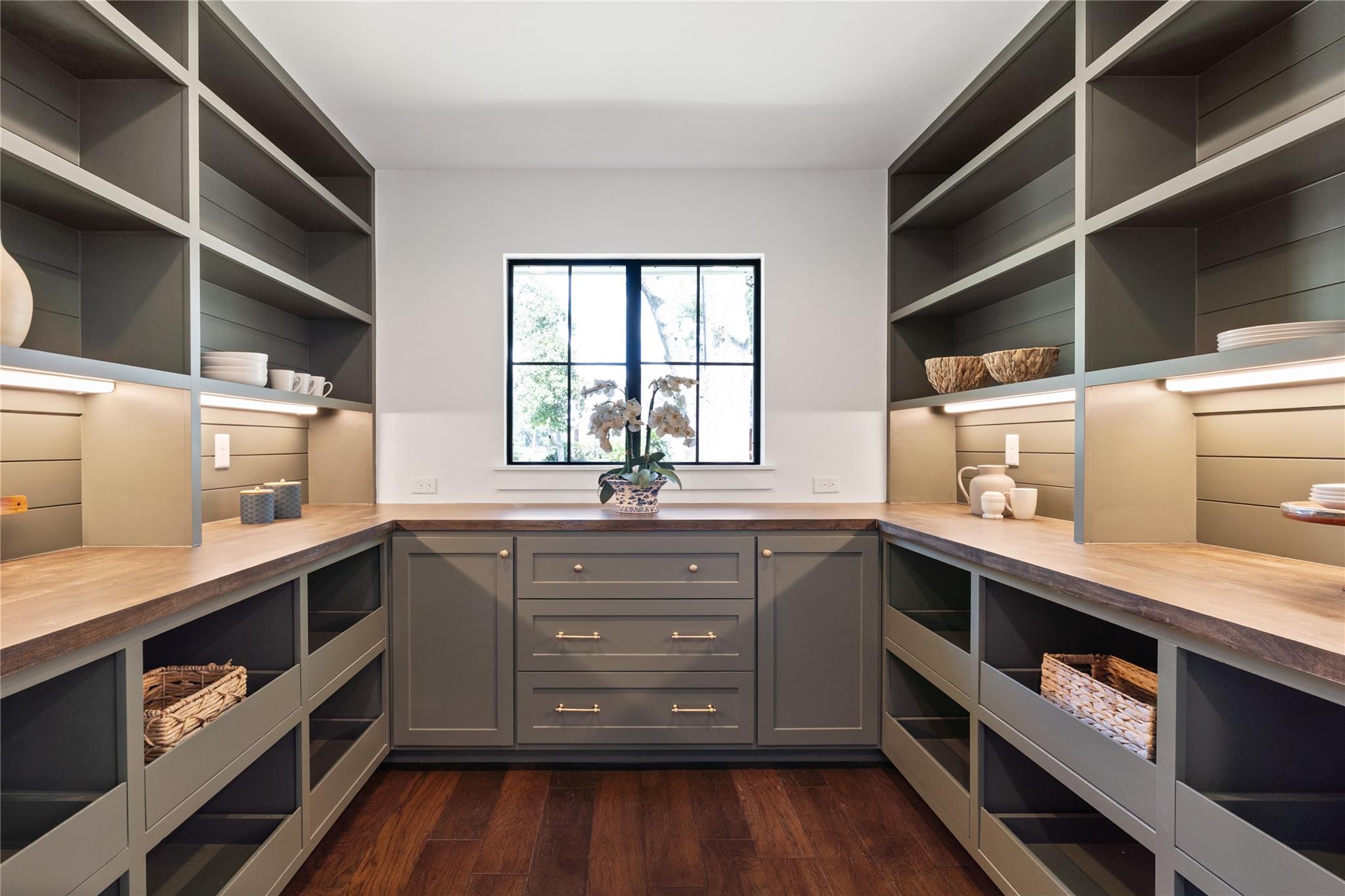 5667 Piping Rock Lane