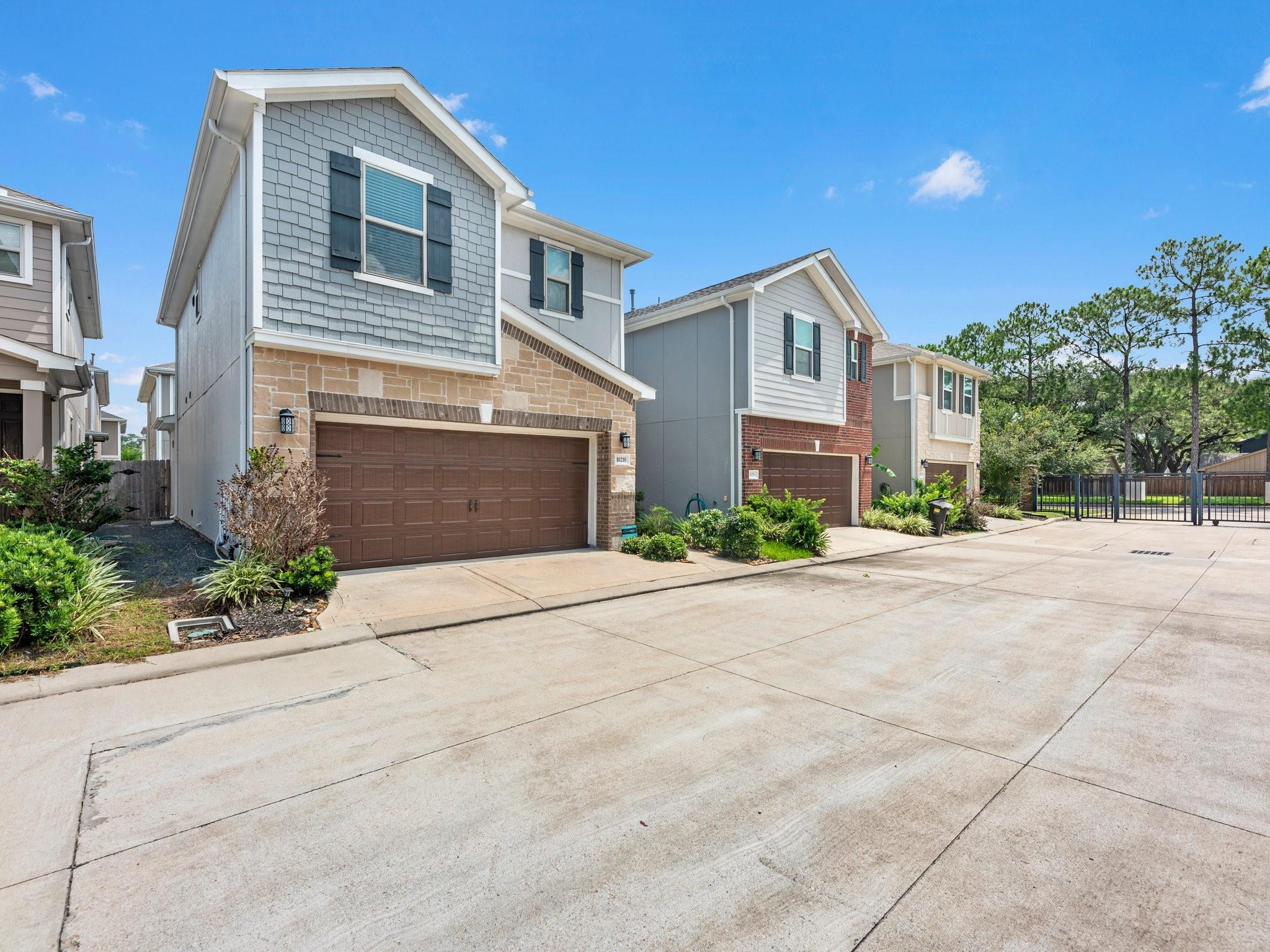 10210 Pinewood Fox Drive