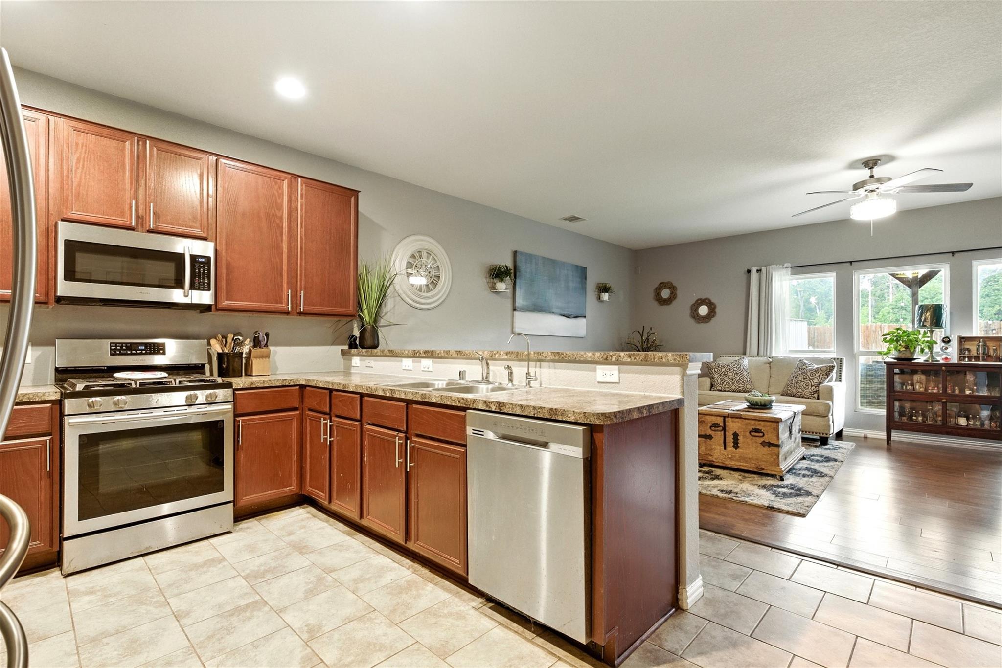 2662 Magnolia Fair Way