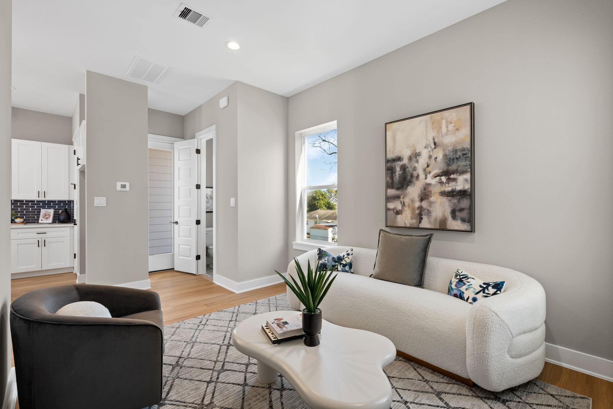 5822 Highland Sun Lane