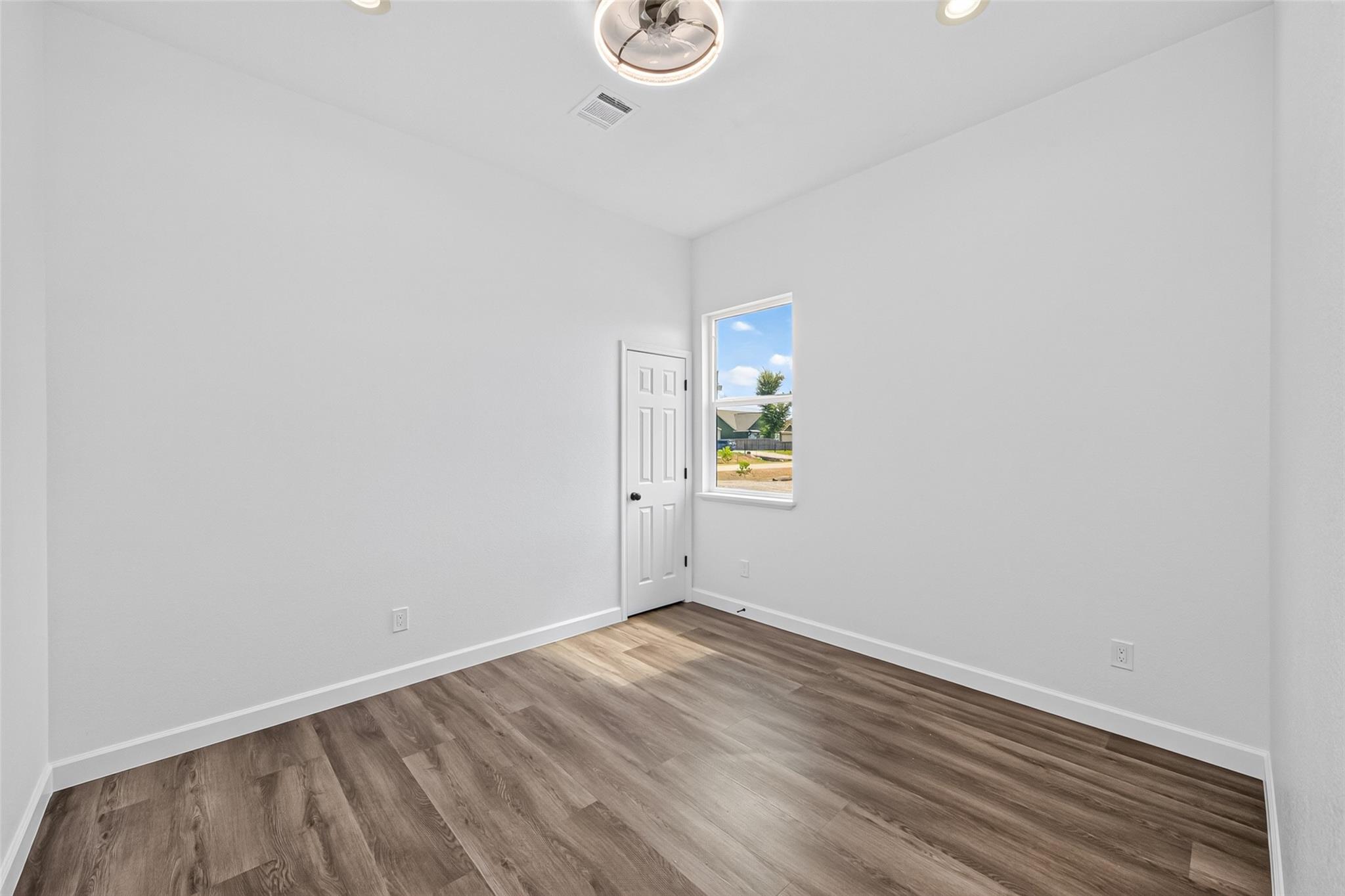 1118 Peter Pine Street