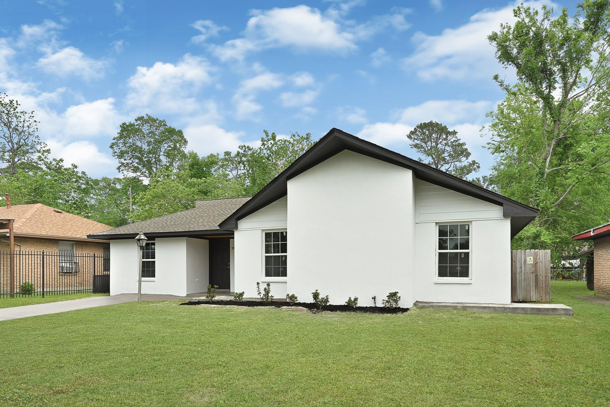 10122 Rockaway Drive