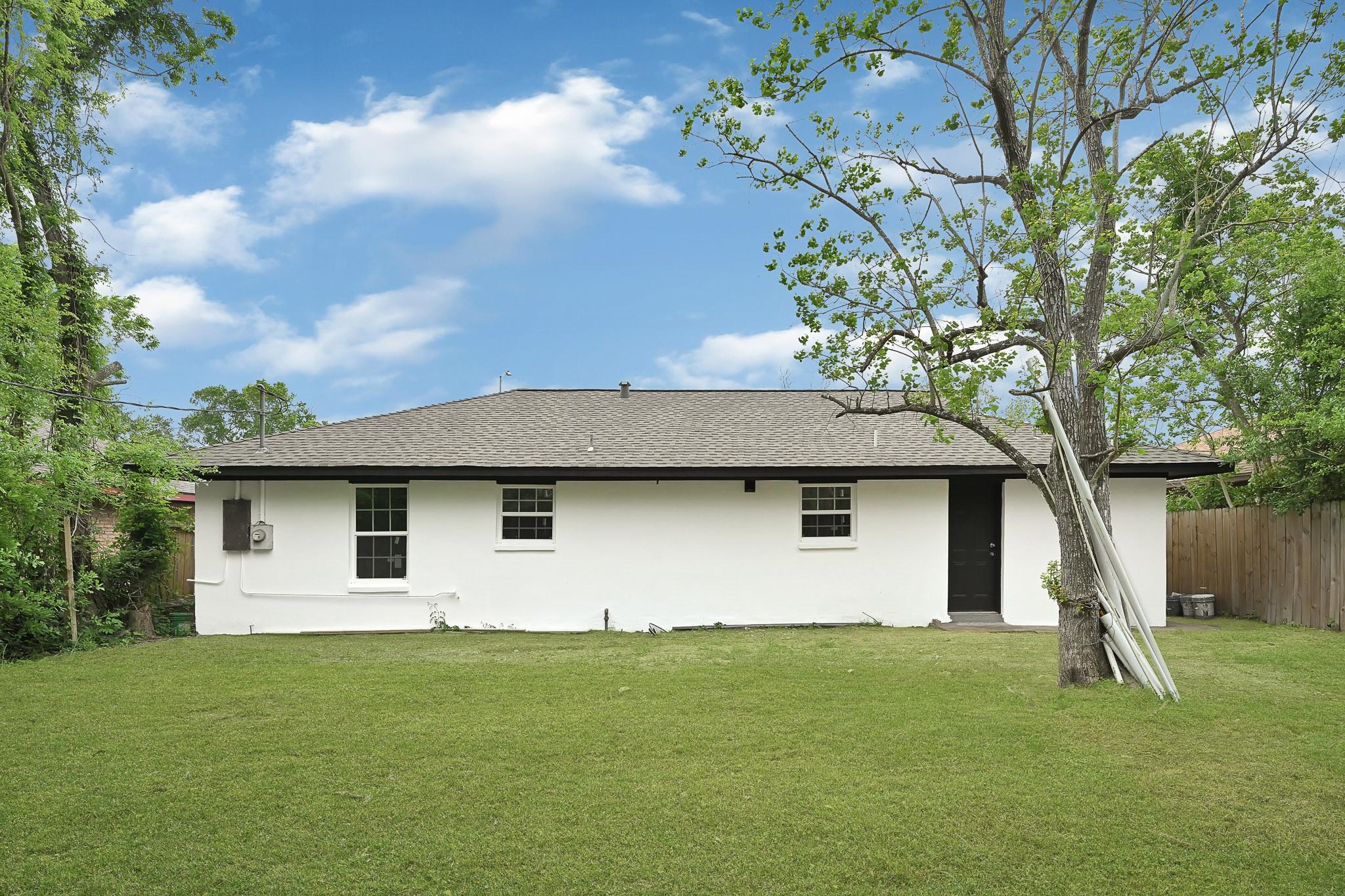 10122 Rockaway Drive