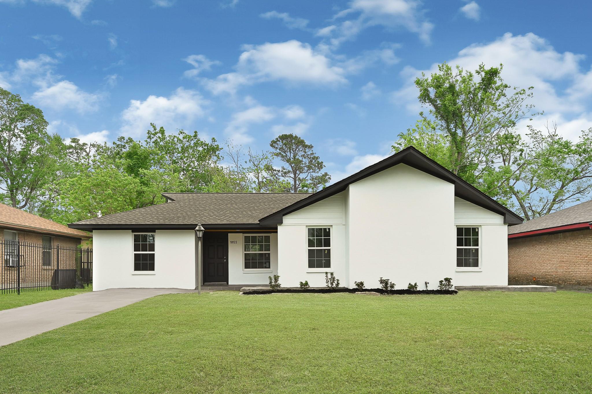 10122 Rockaway Drive