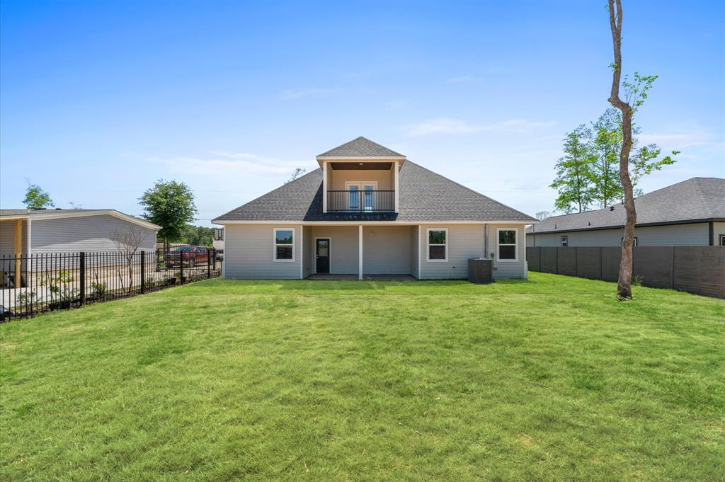 1109 Peter Pine Street