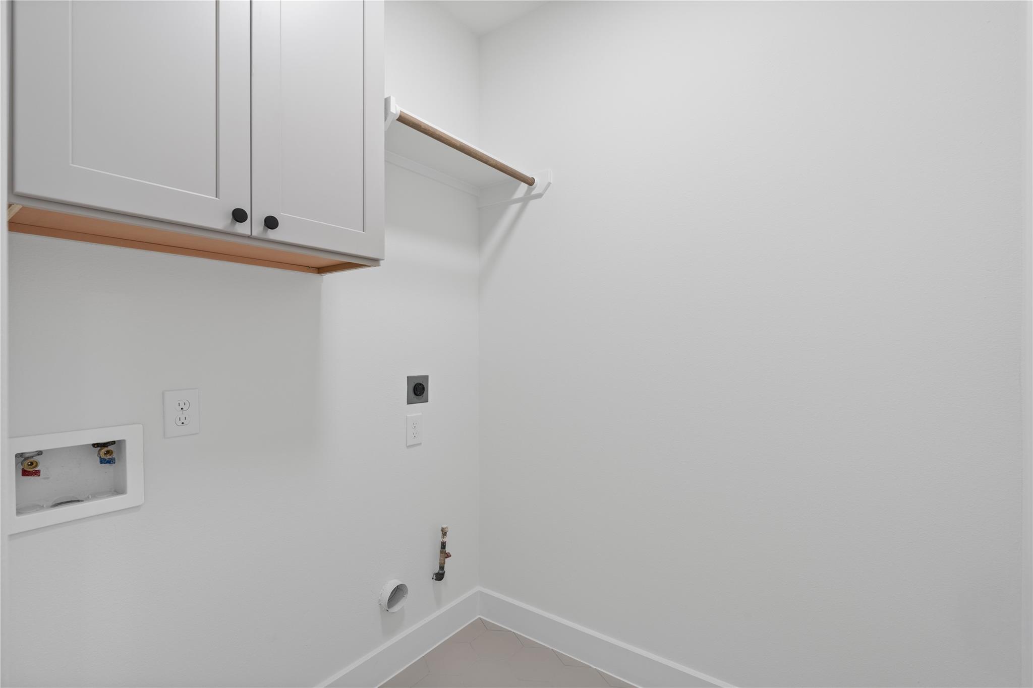 826 Curtin Street # F