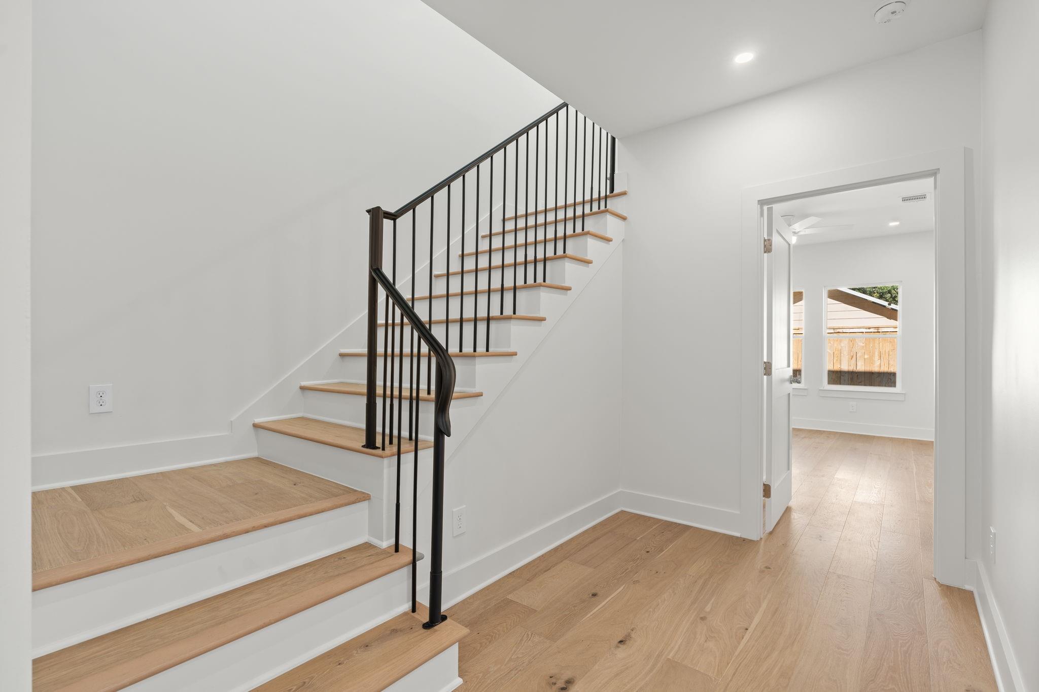 1011 W Cottage Street, Houston