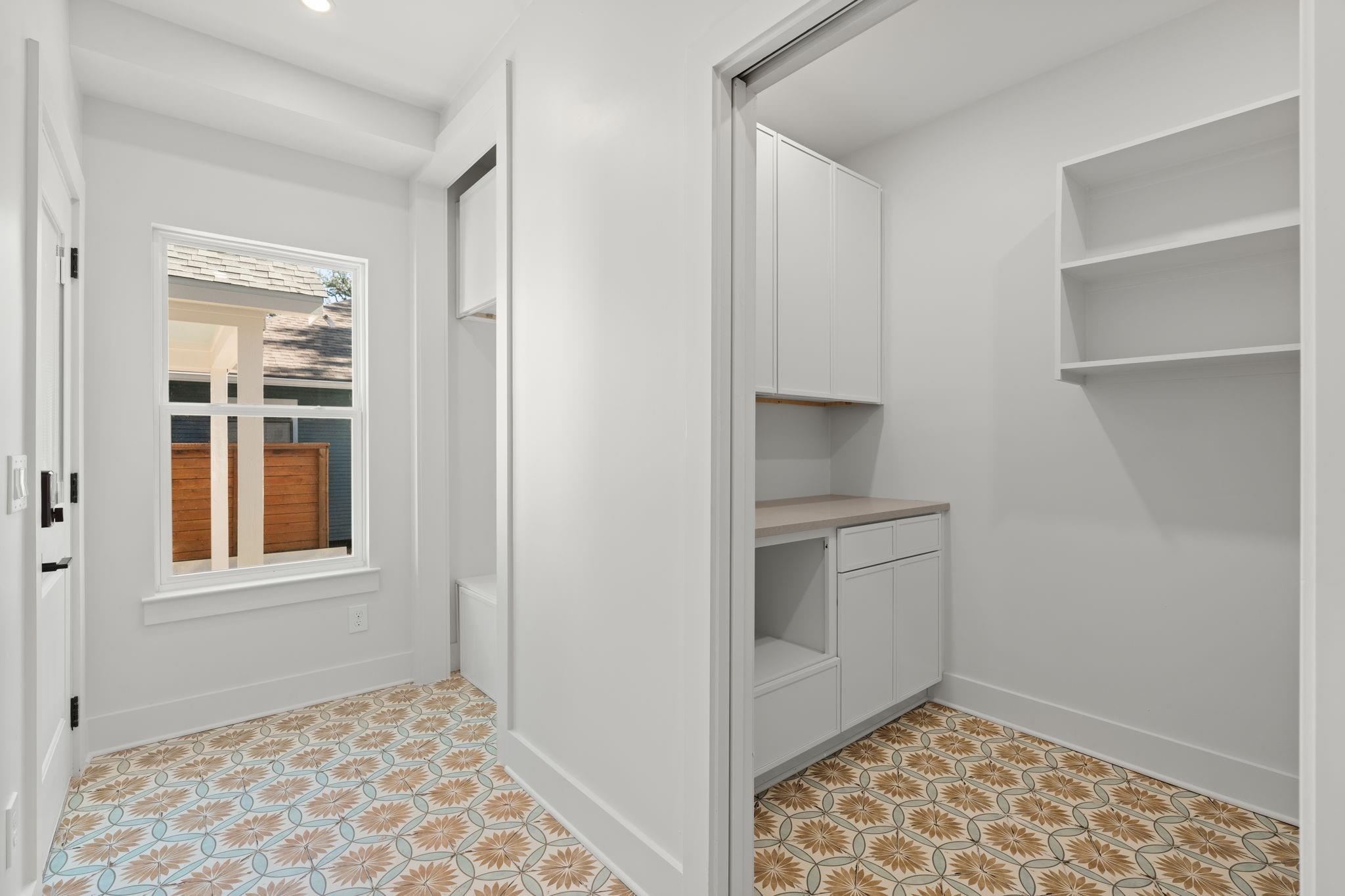 1011 W Cottage Street, Houston