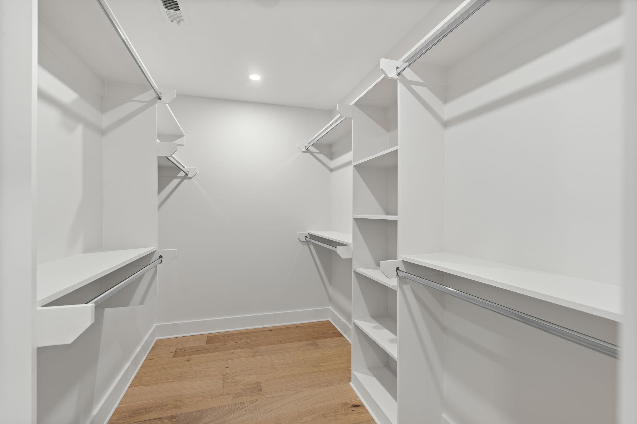 1011 W Cottage Street, Houston