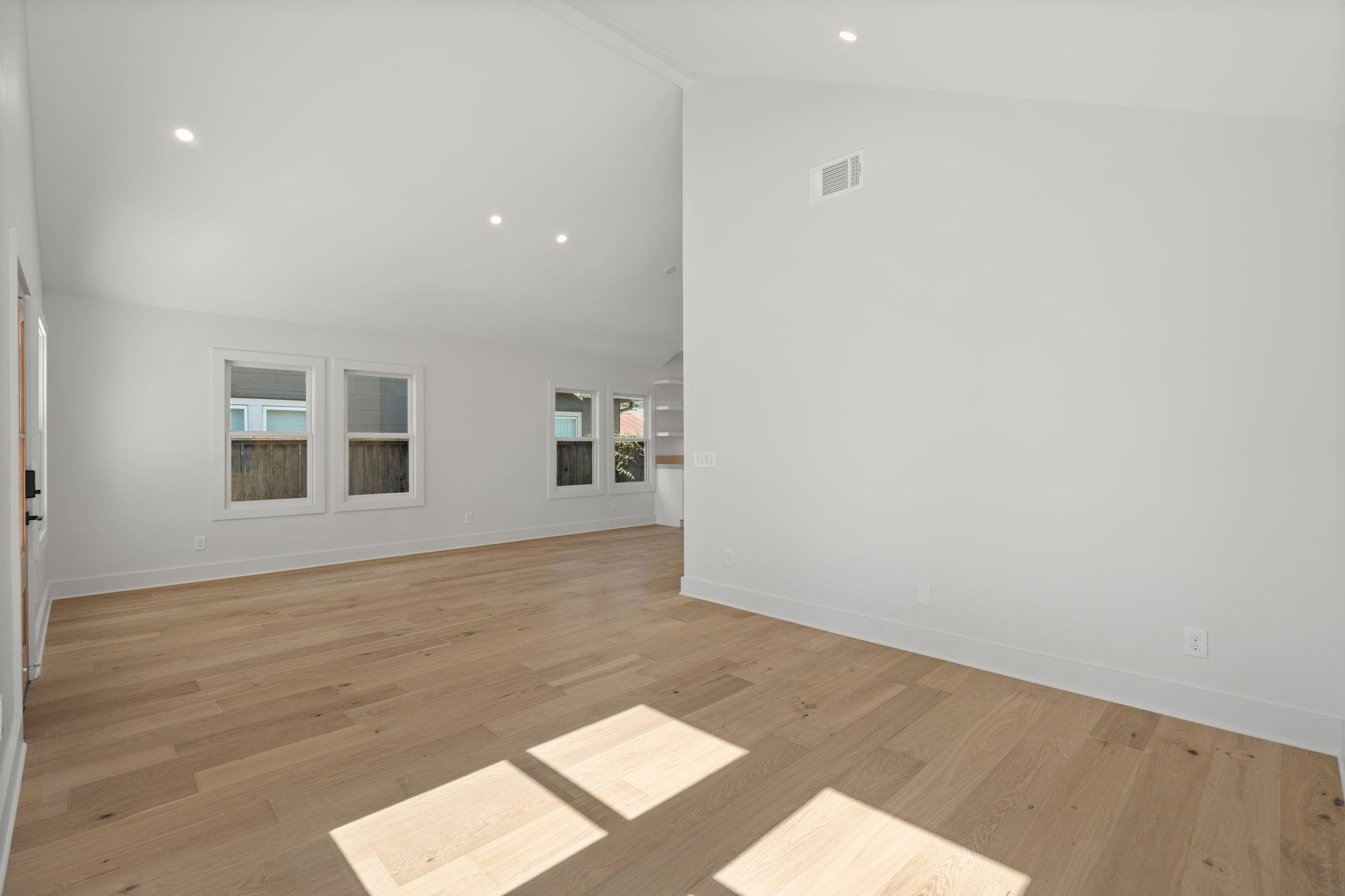 1011 W Cottage Street, Houston