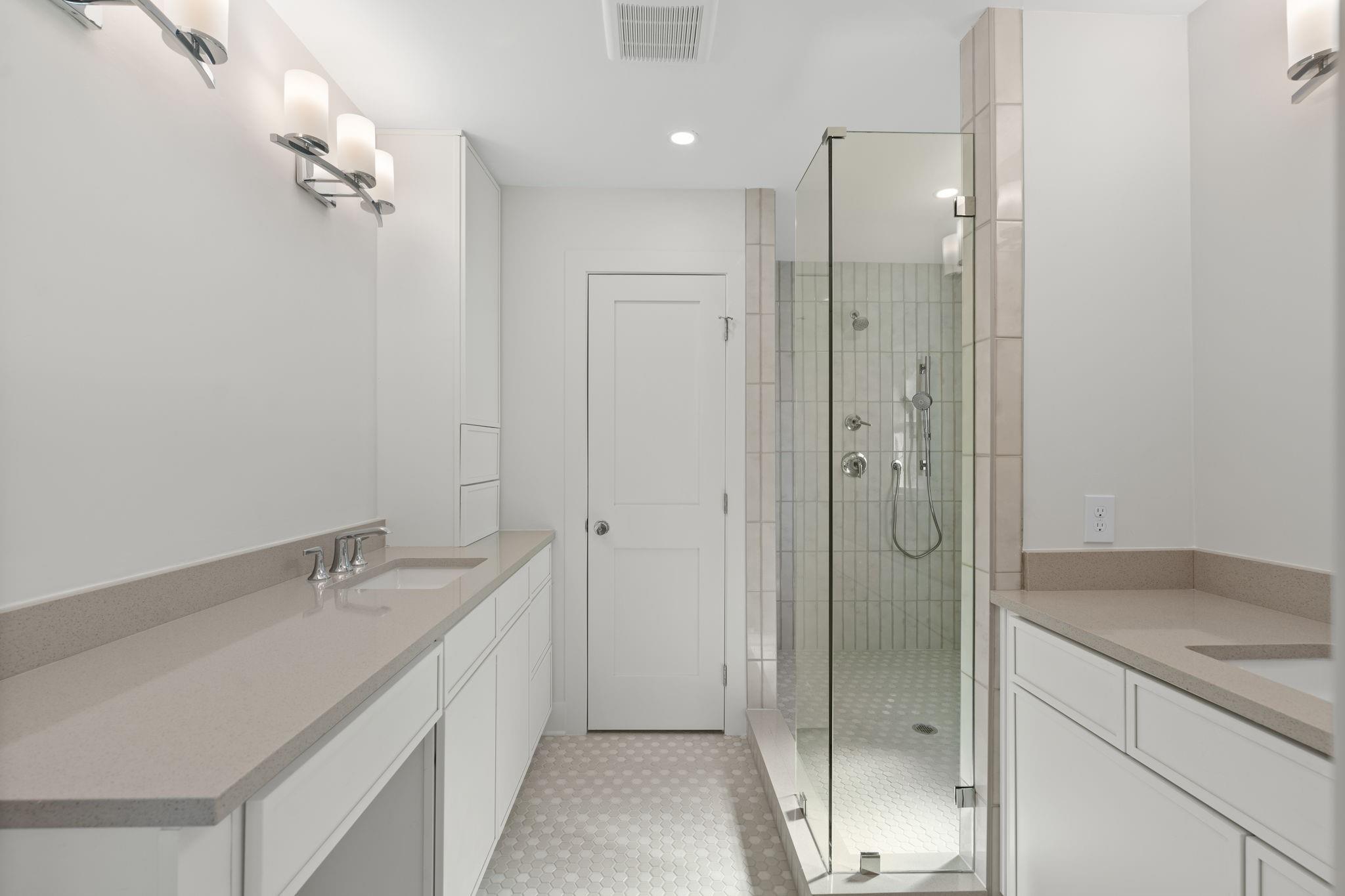 1011 W Cottage Street, Houston