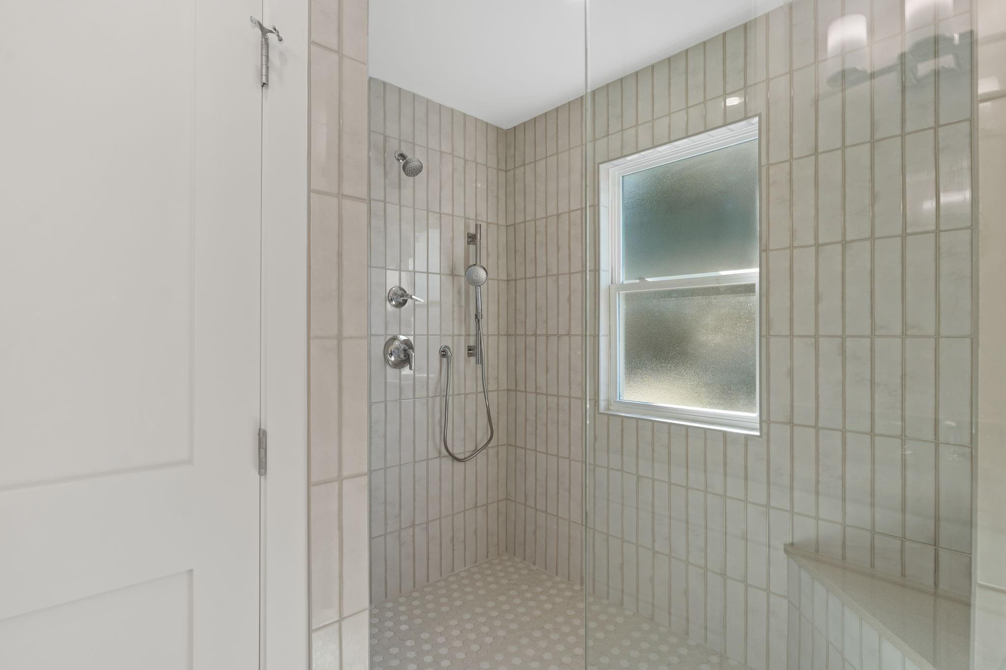 1011 W Cottage Street, Houston