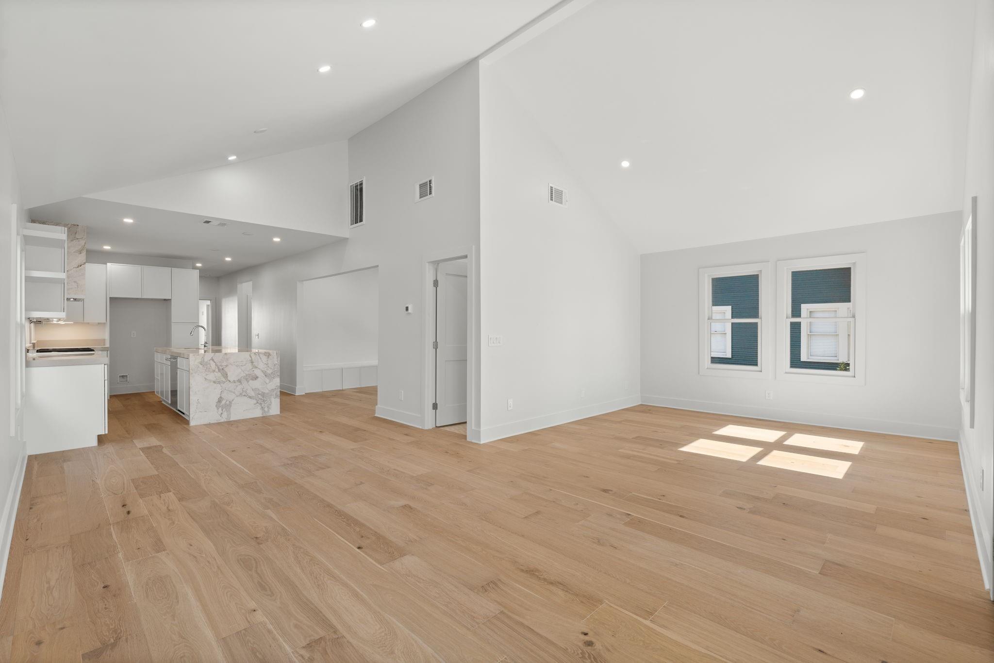 1011 W Cottage Street, Houston