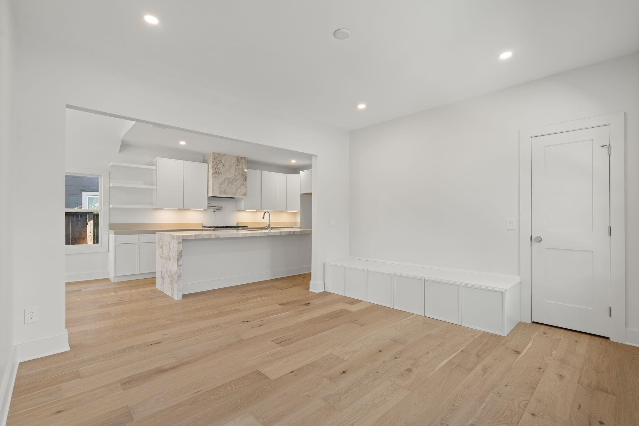 1011 W Cottage Street, Houston