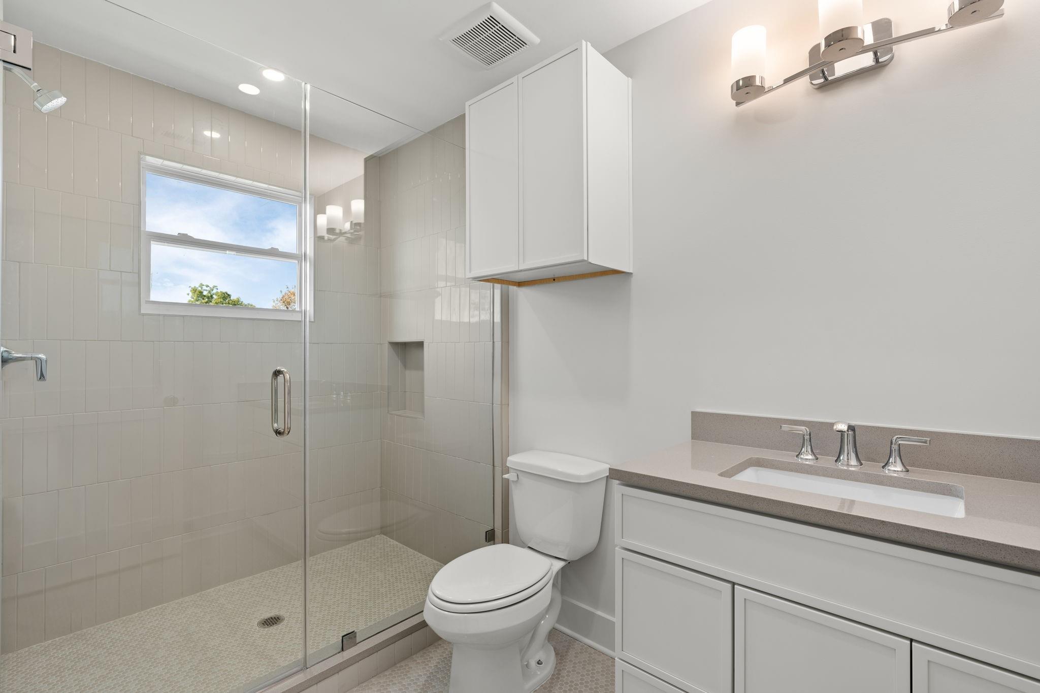 1011 W Cottage Street, Houston