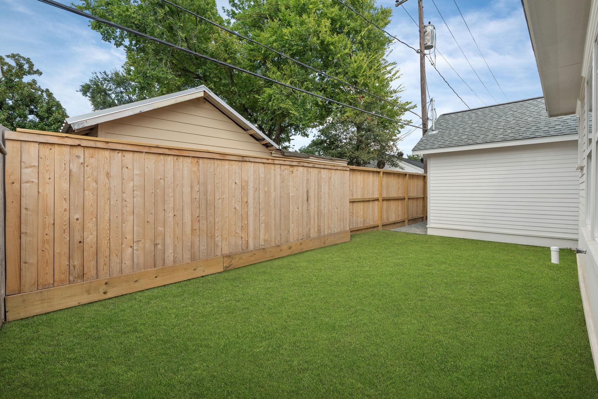 1011 W Cottage Street, Houston