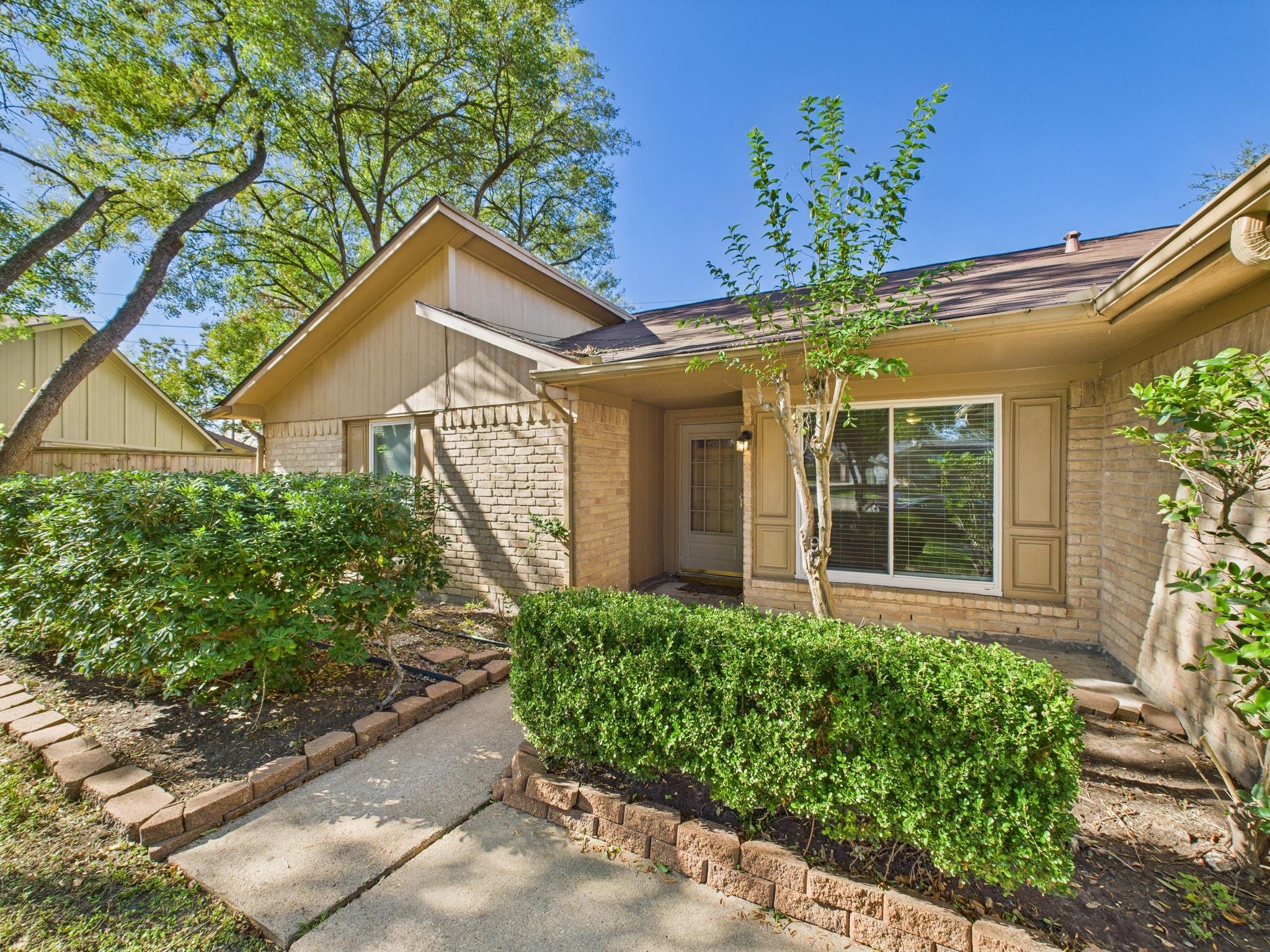 3602 Brier Gardens Dr Drive