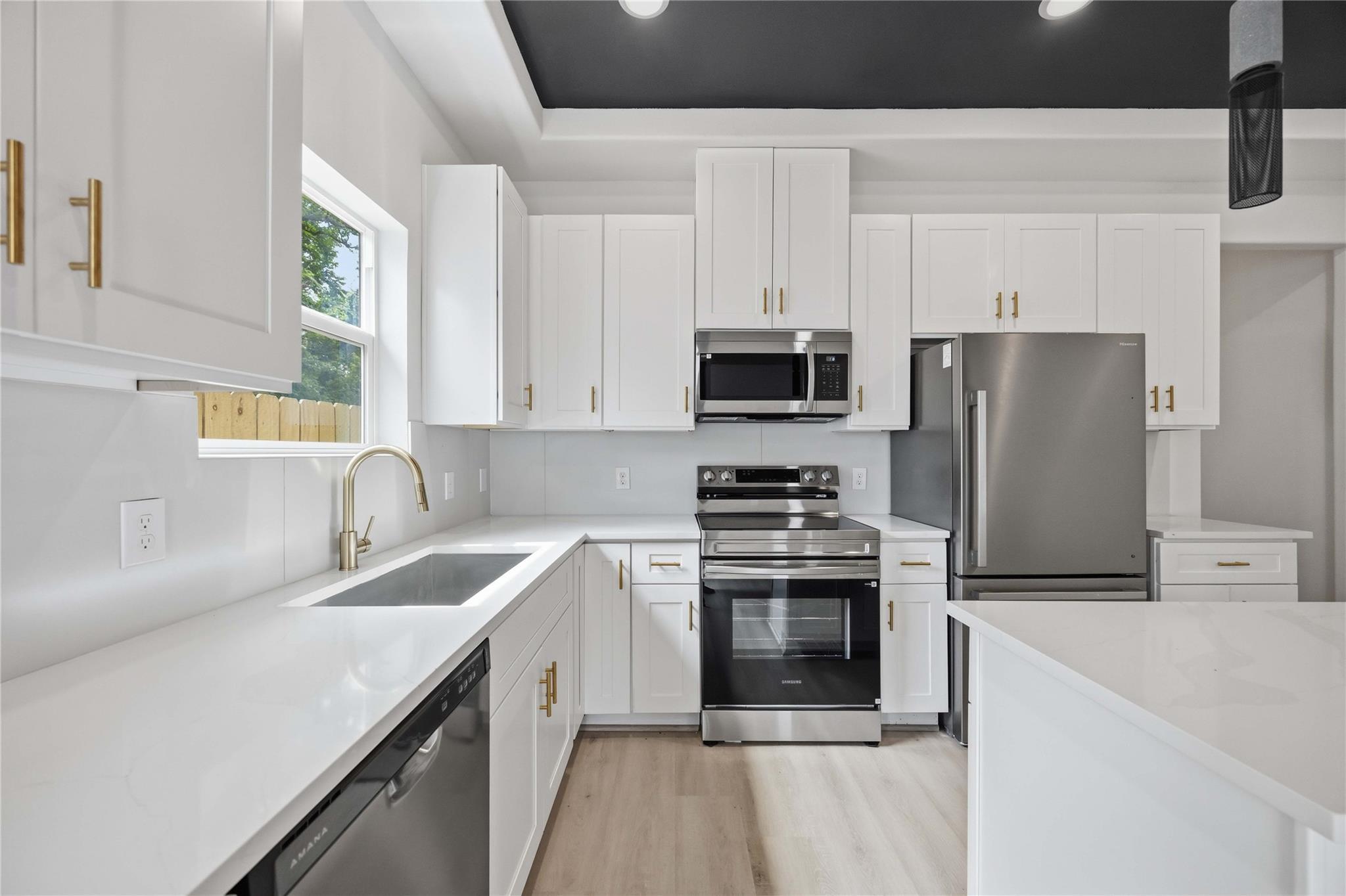 4335 Alvin Street Unit: A/B