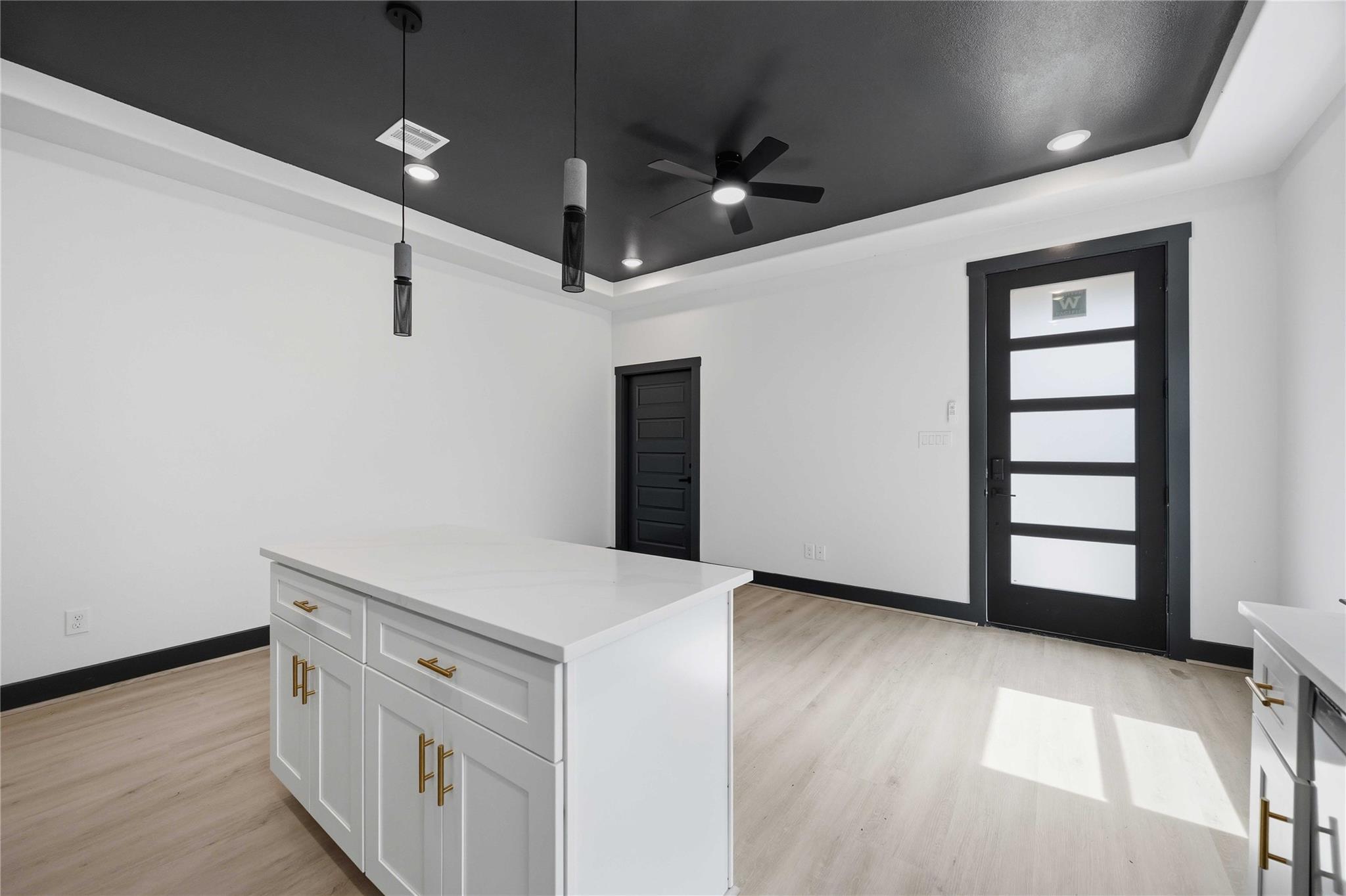 4335 Alvin Street Unit: A/B