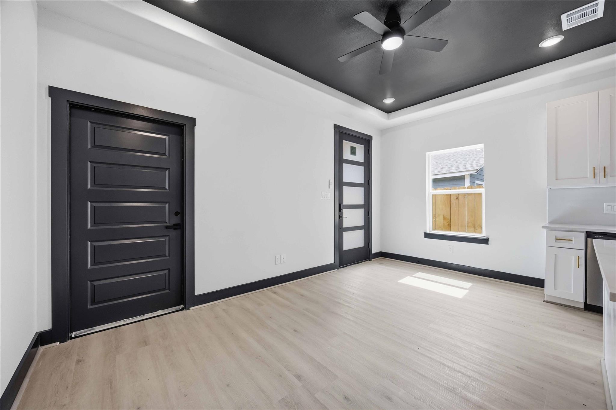 4335 Alvin Street Unit: A/B