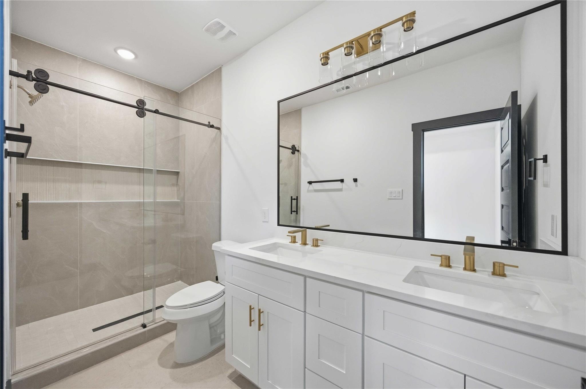 4335 Alvin Street Unit: A/B