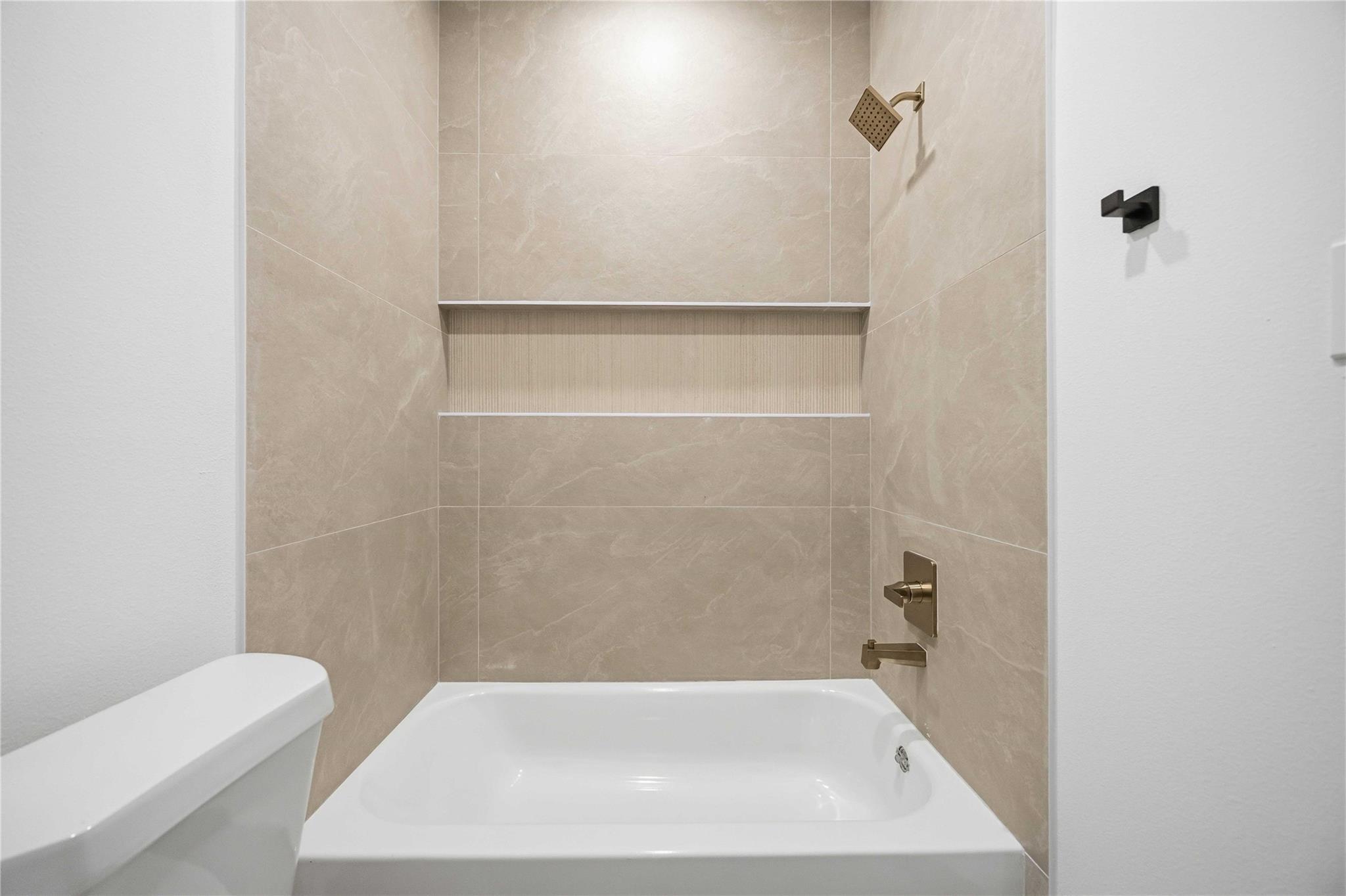 4335 Alvin Street Unit: A/B