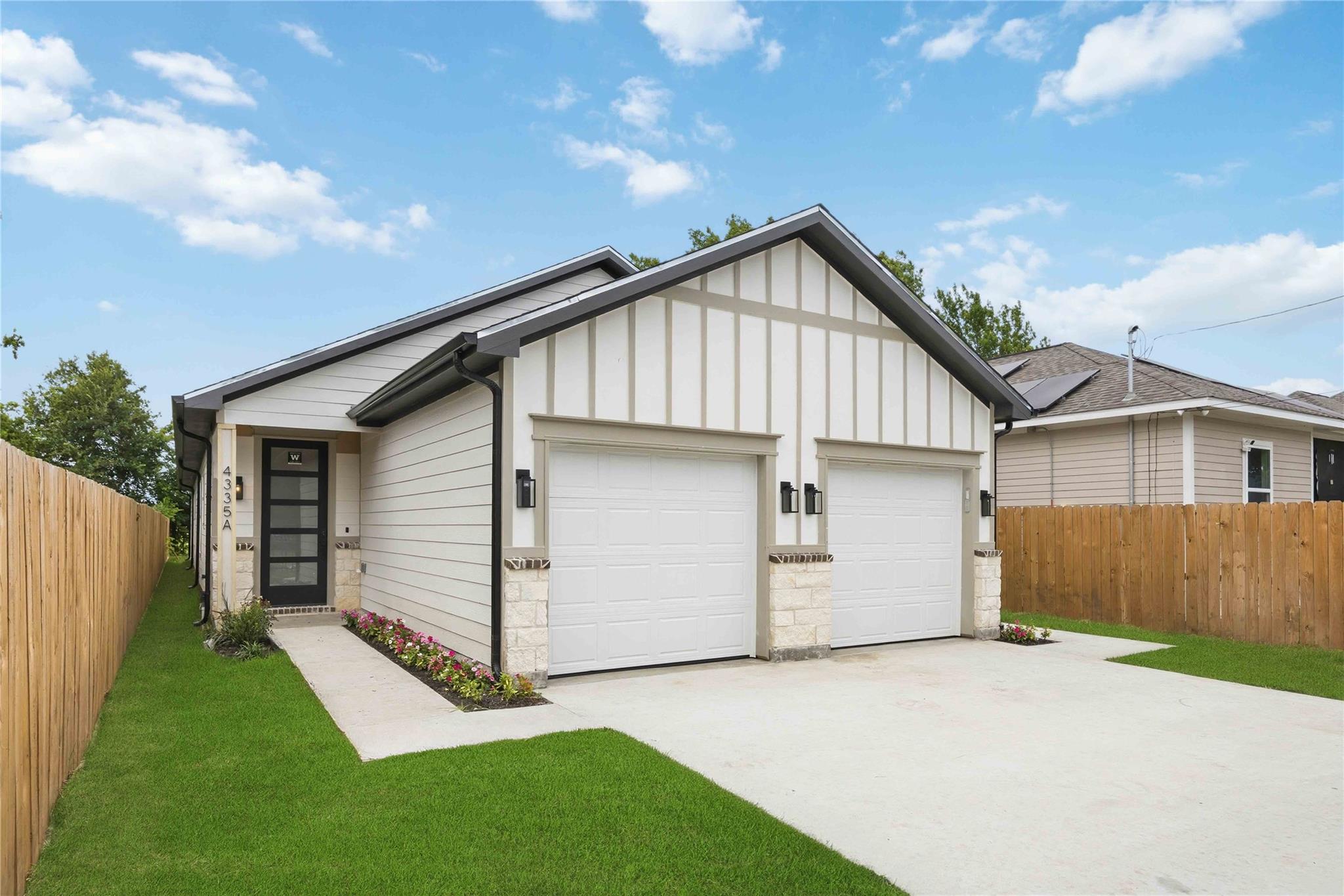 4335 Alvin Street Unit: A/B