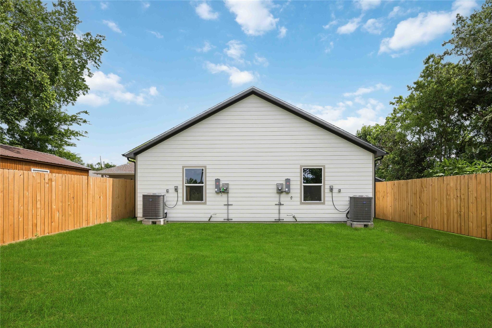 4335 Alvin Street Unit: A/B