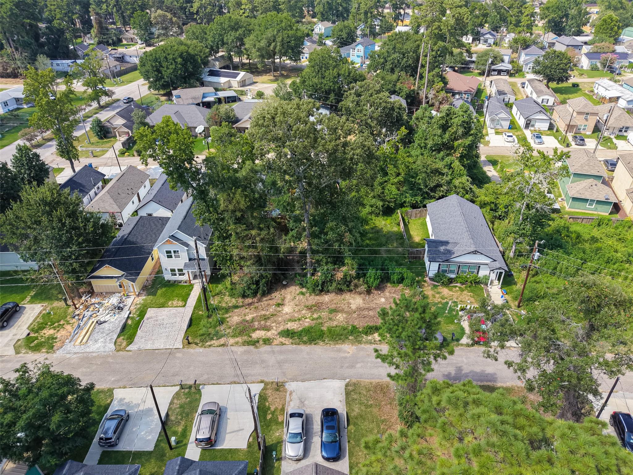 16712 E Ivanhoe