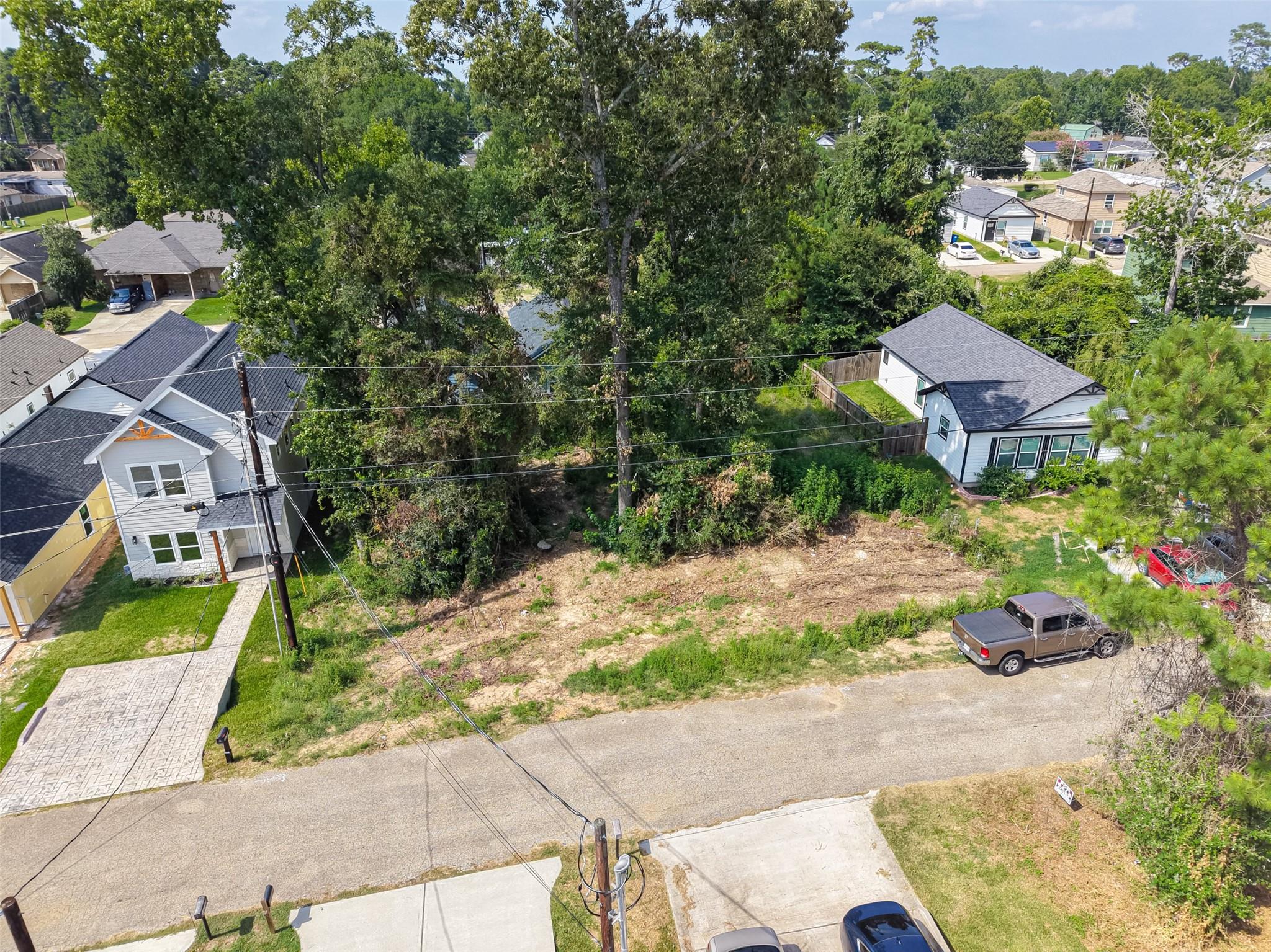 16712 E Ivanhoe