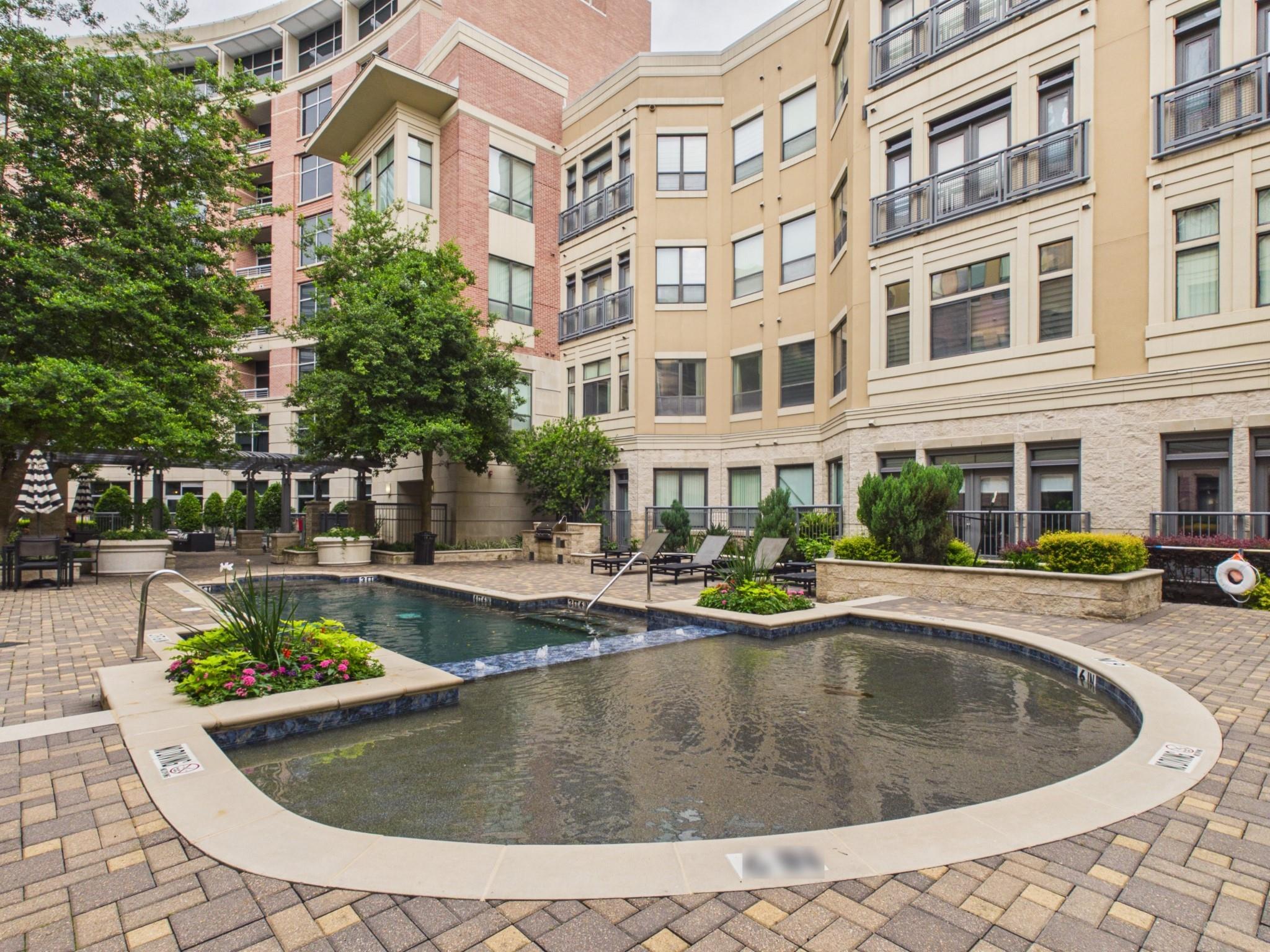 1901 Post Oak Blvd Boulevard # 2402