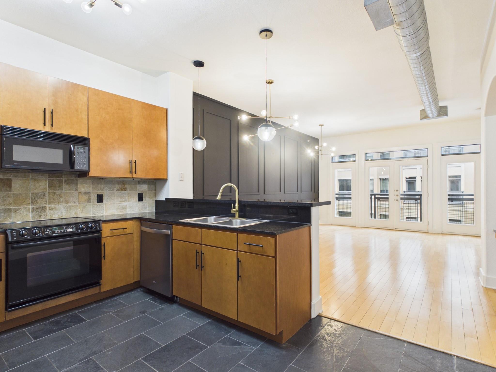 1901 Post Oak Blvd Boulevard # 2402