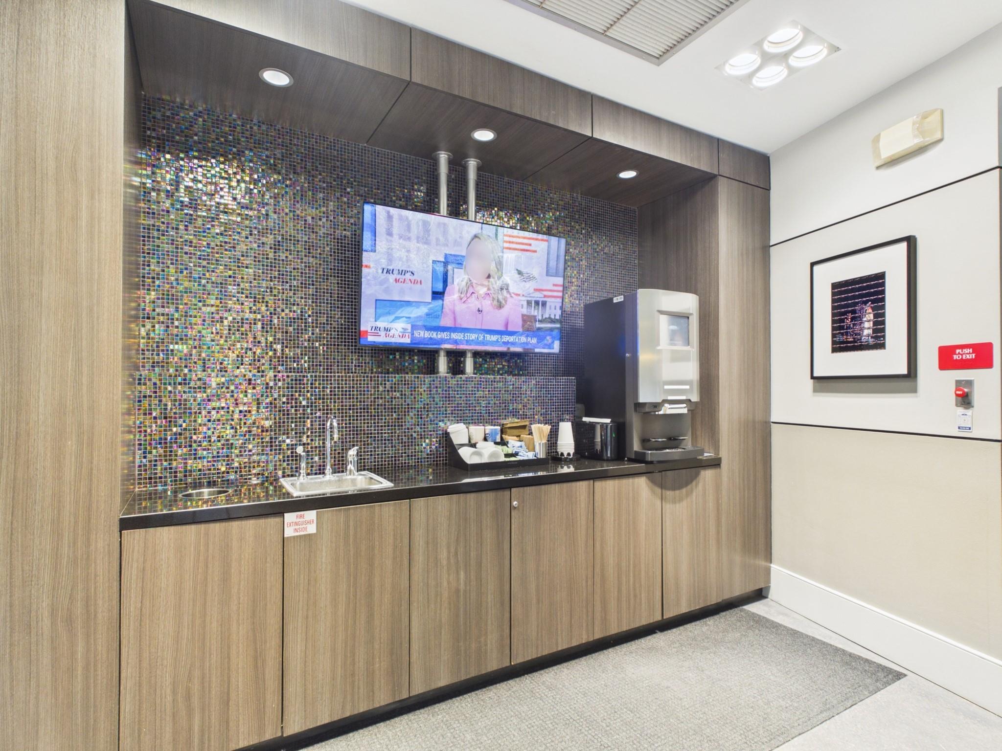 1901 Post Oak Blvd Boulevard # 2402