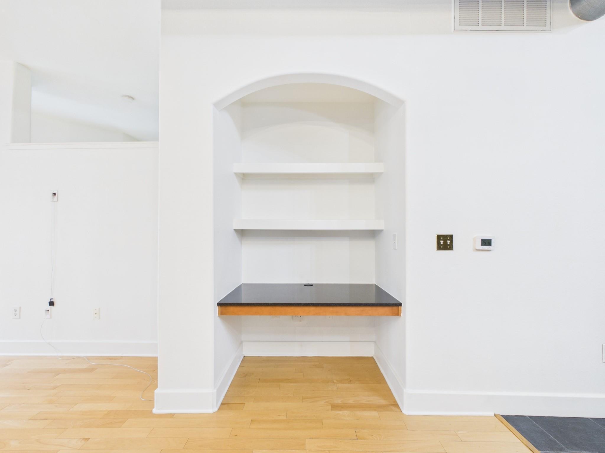 1901 Post Oak Blvd Boulevard # 2402