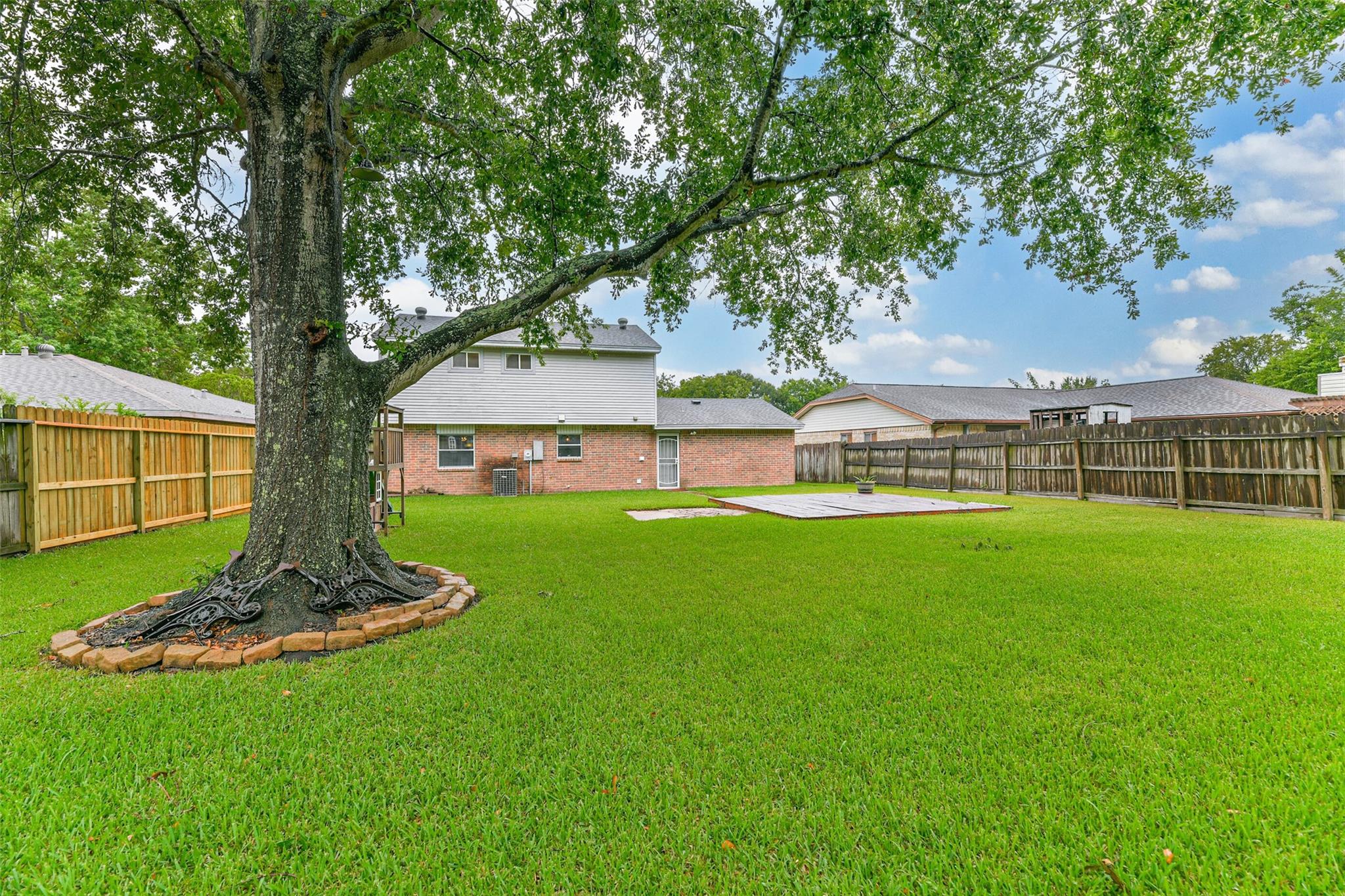 207 Woodvale Drive