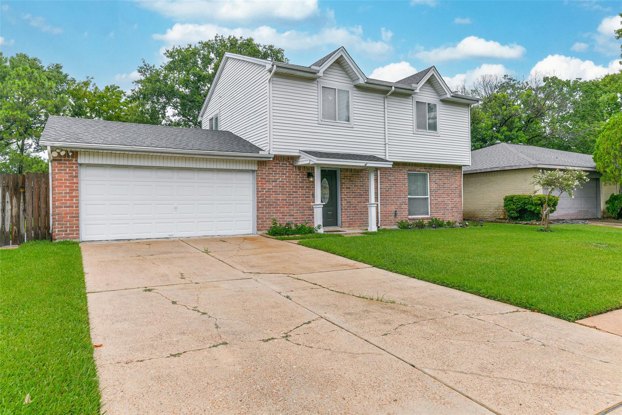 207 Woodvale Drive