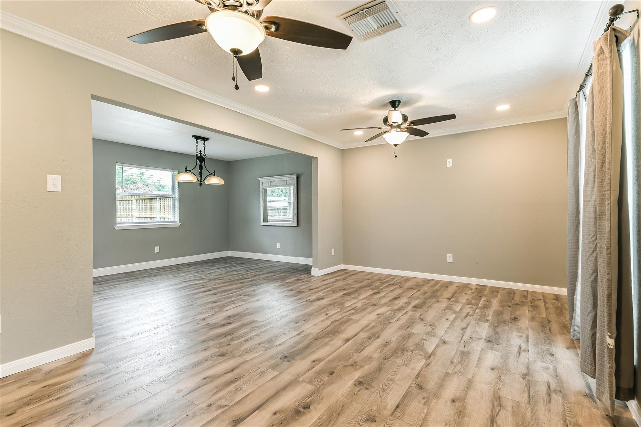 207 Woodvale Drive