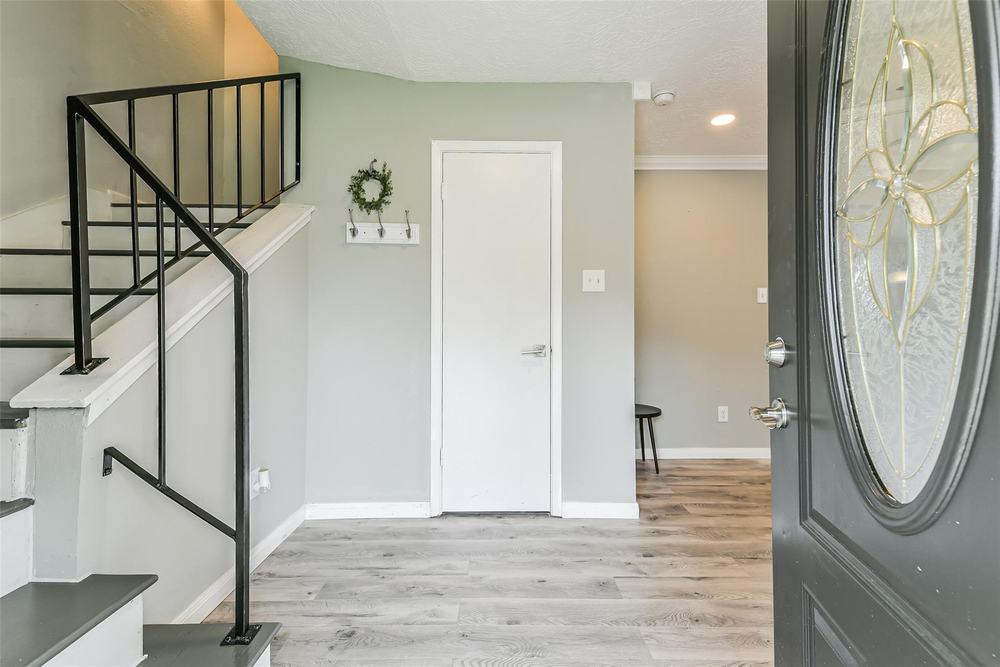 207 Woodvale Drive