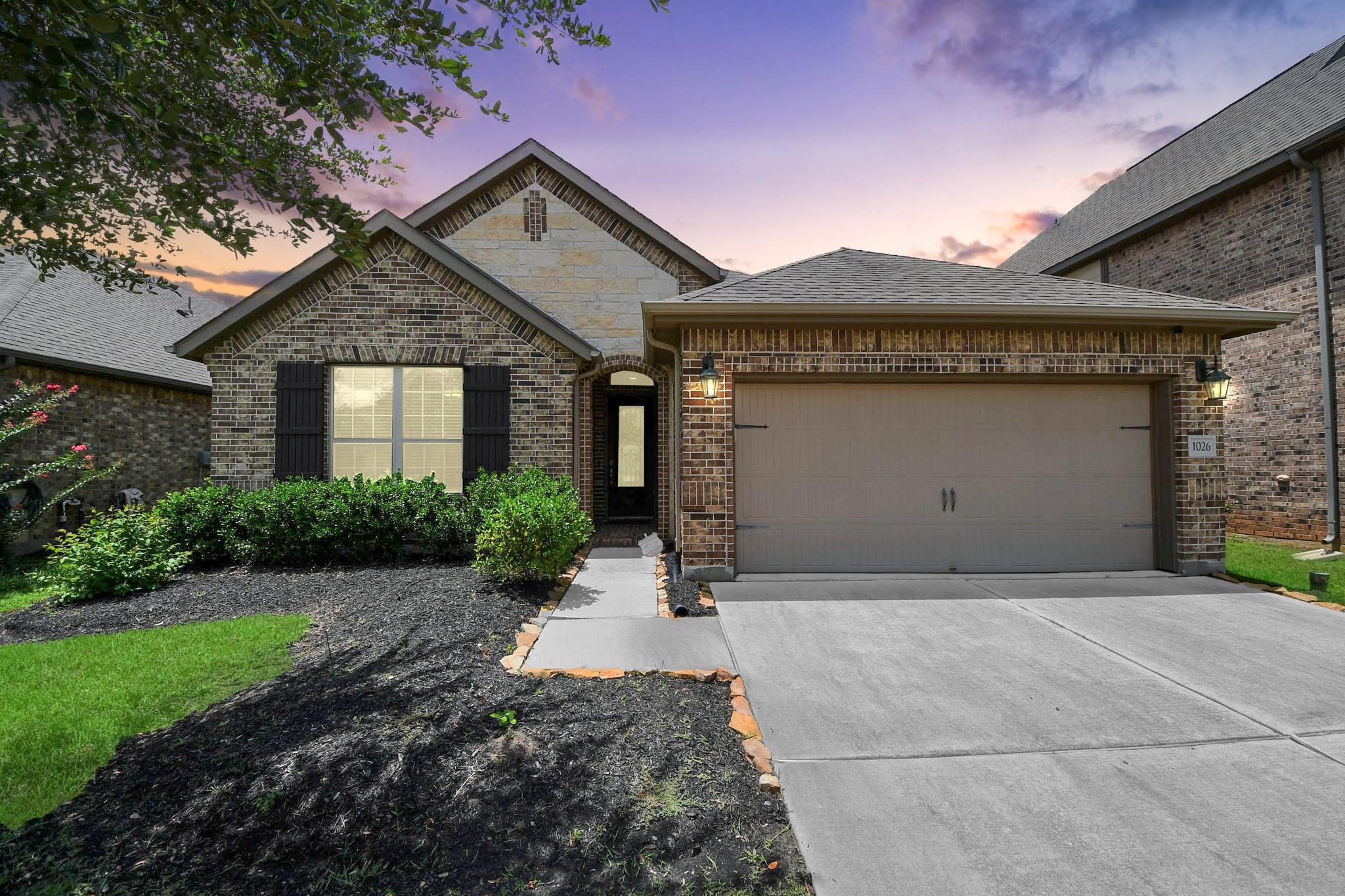 1026 Warm Summer Drive