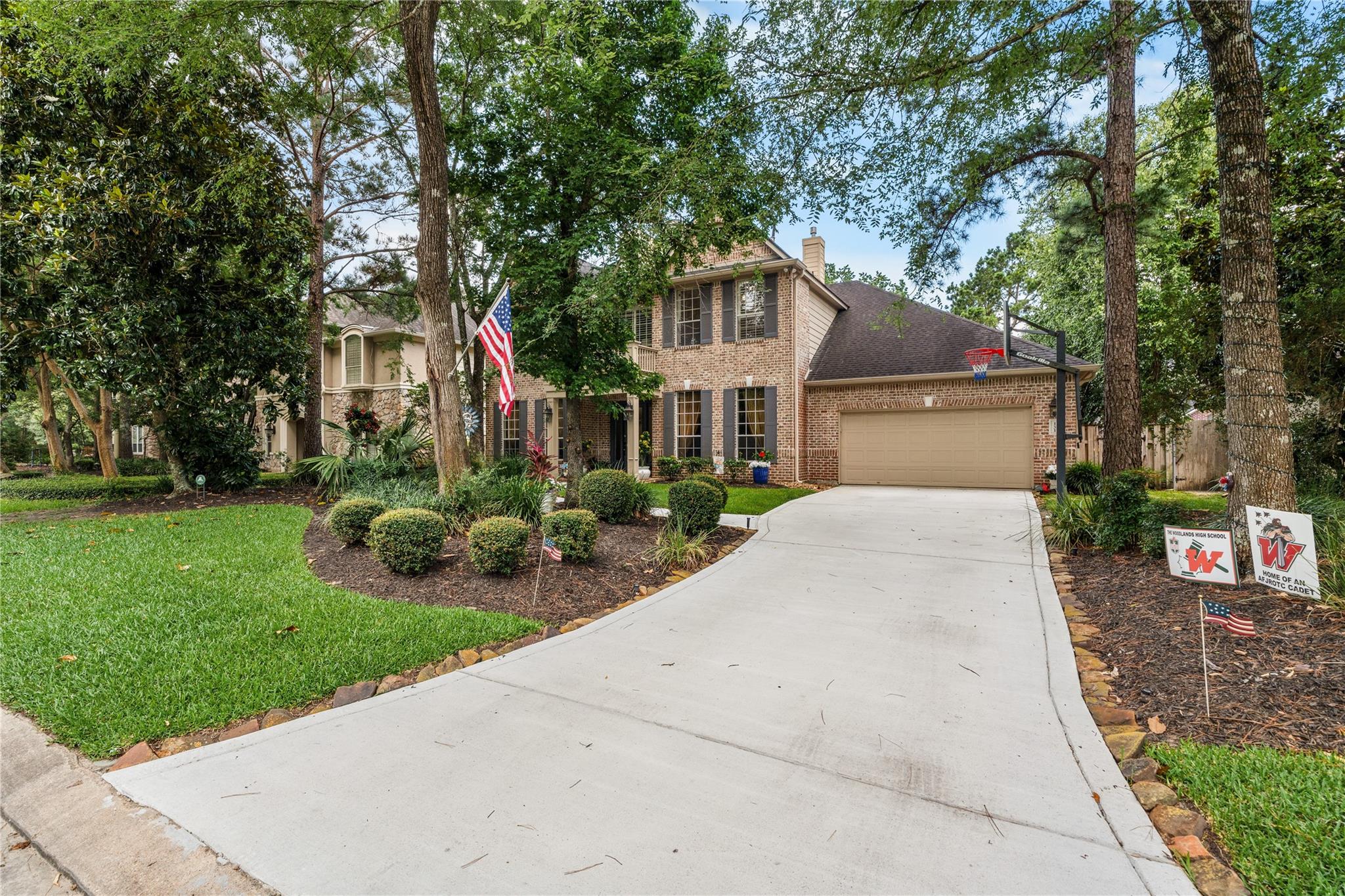 131 E Beckonvale Circle