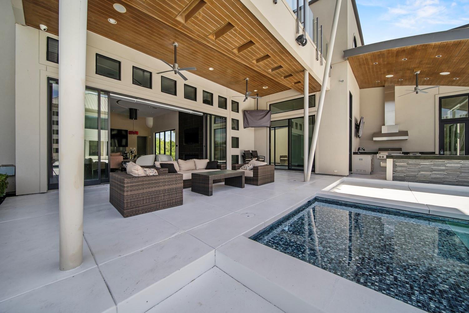 4043 Maranatha Drive