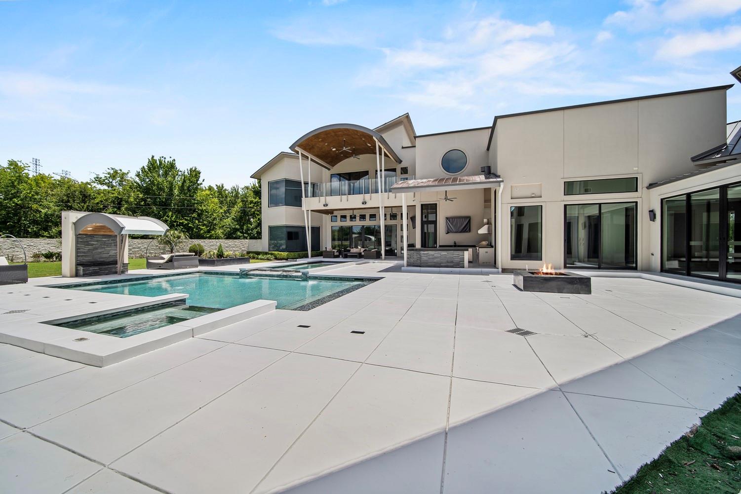 4043 Maranatha Drive