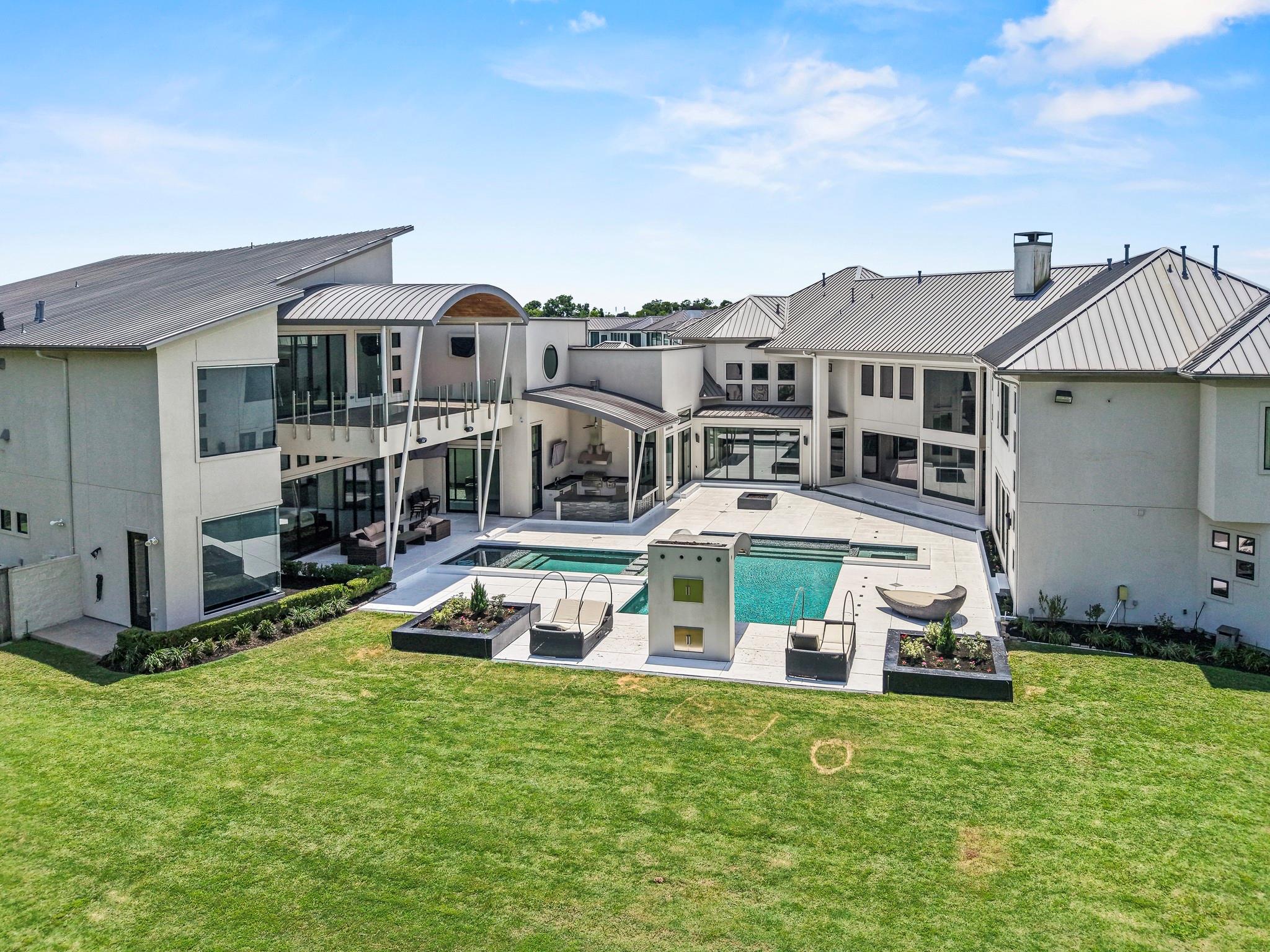 4043 Maranatha Drive