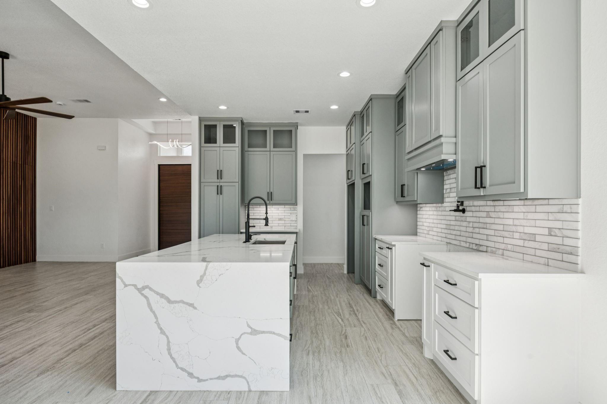 949 Road 66111, Dayton