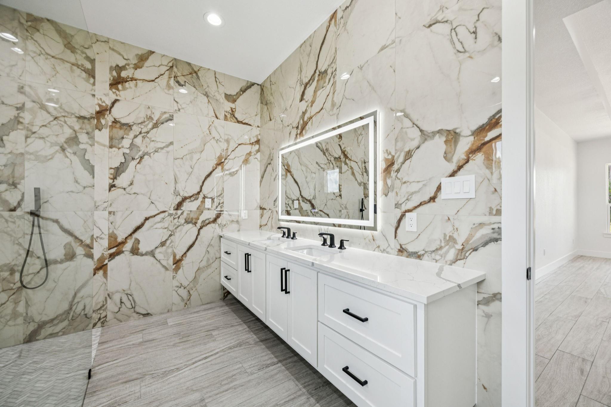 949 Road 66111, Dayton