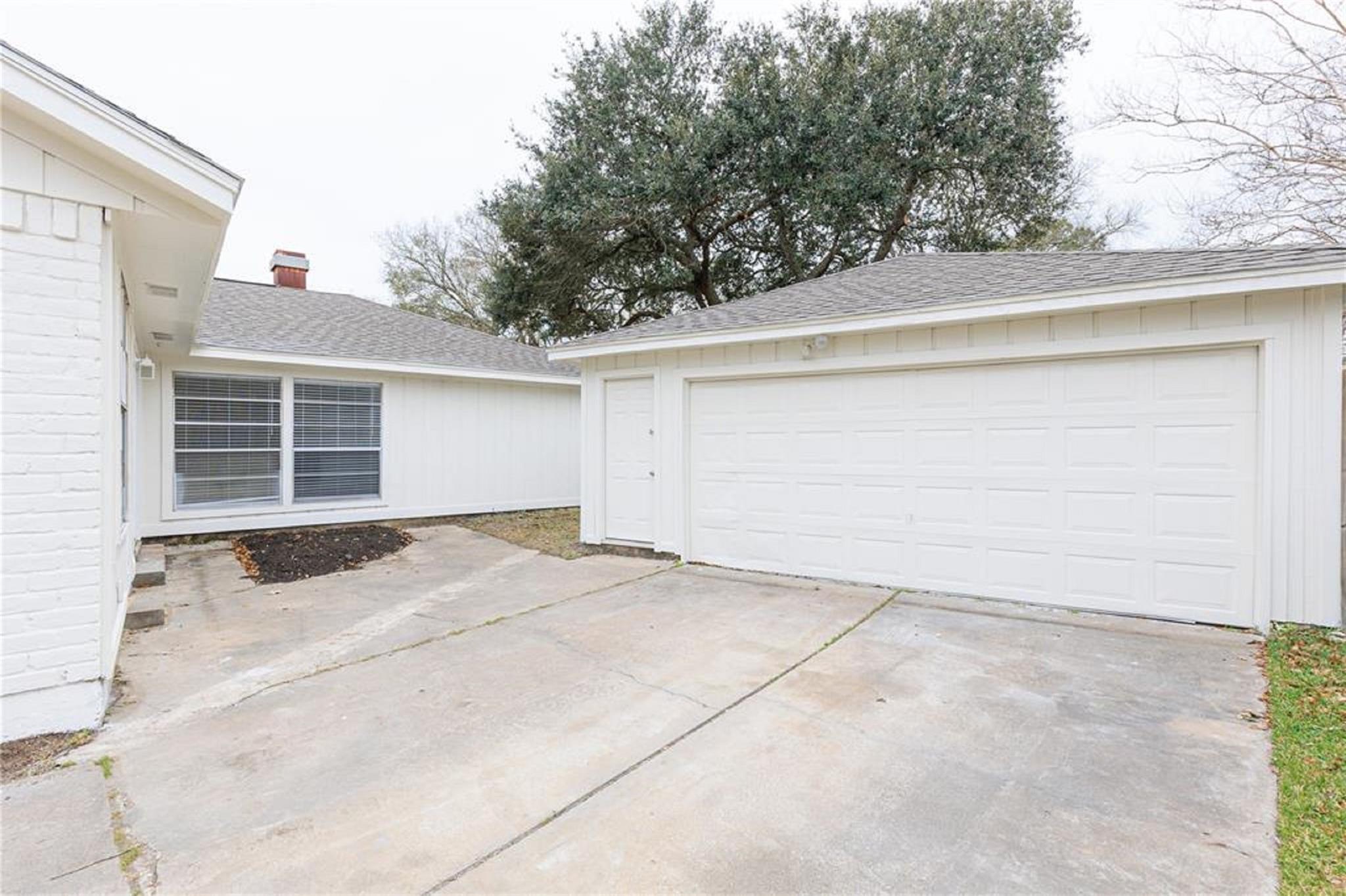 3206 Cherry Creek Drive