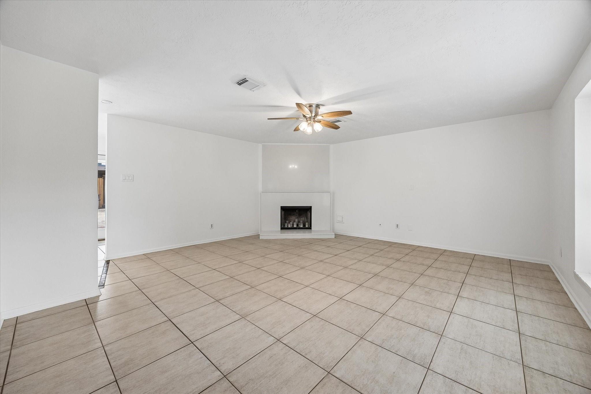 2710 Planters View Lane
