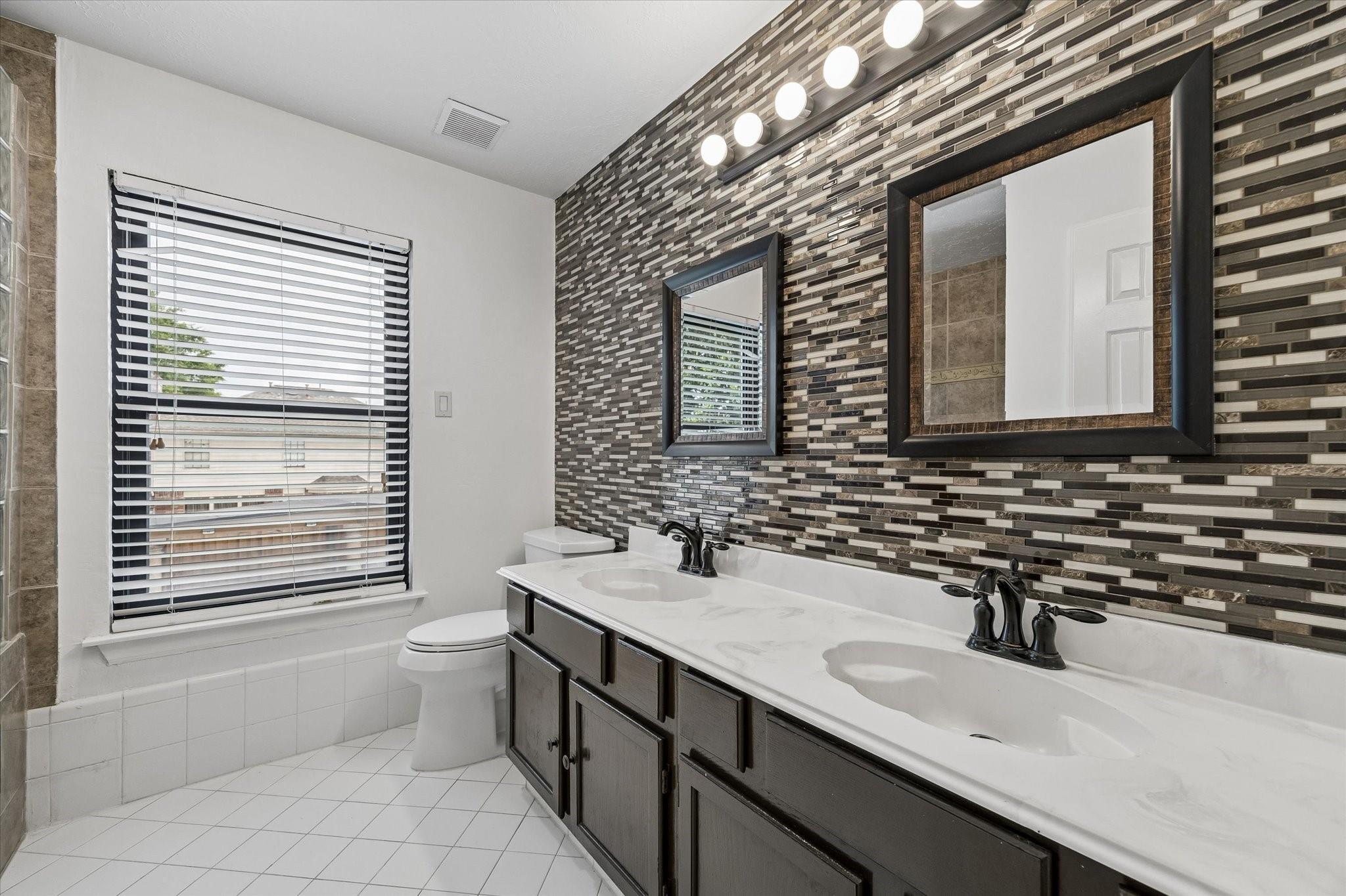 2710 Planters View Lane