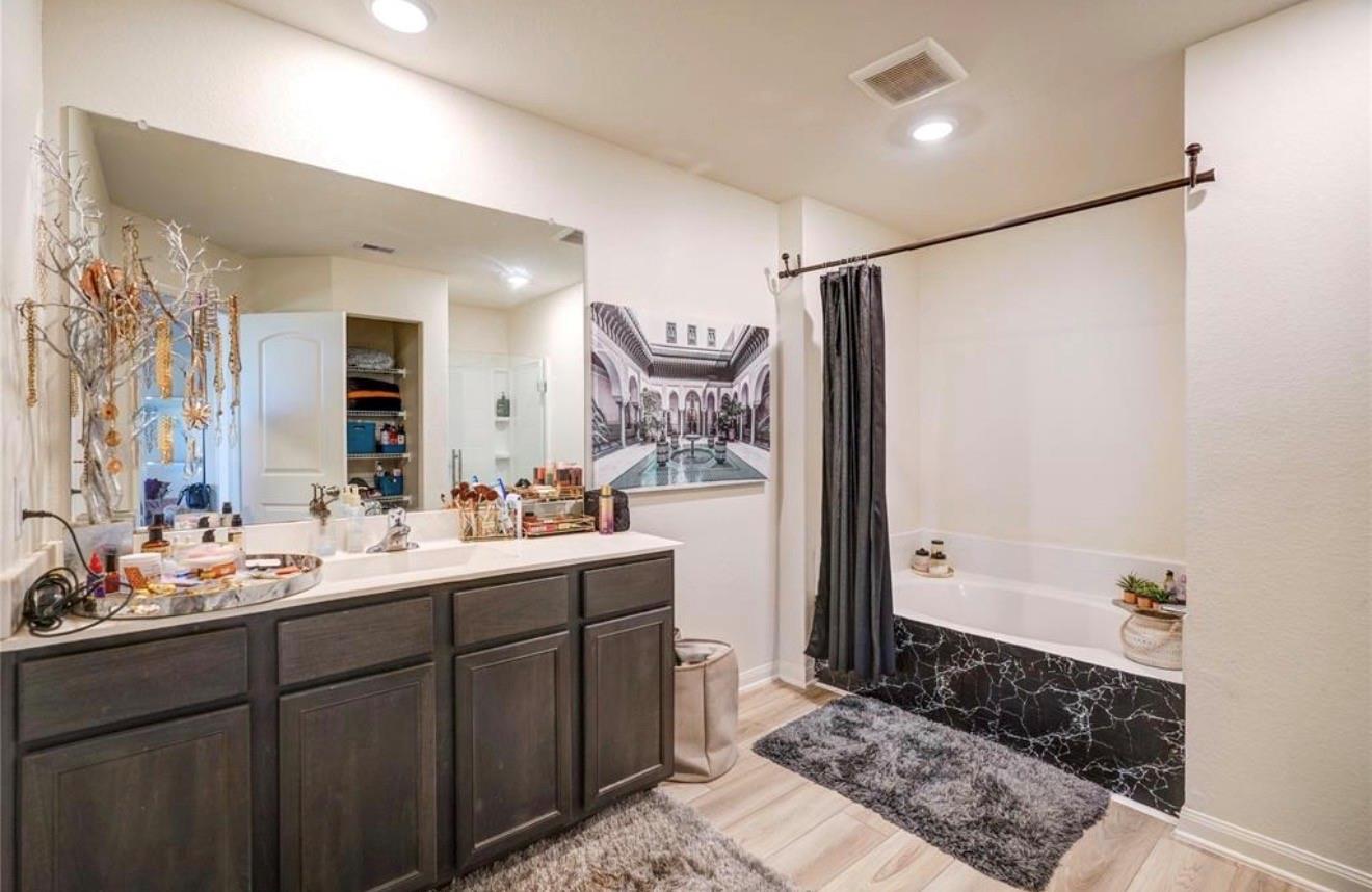 7943 Vacek Meadows Loop